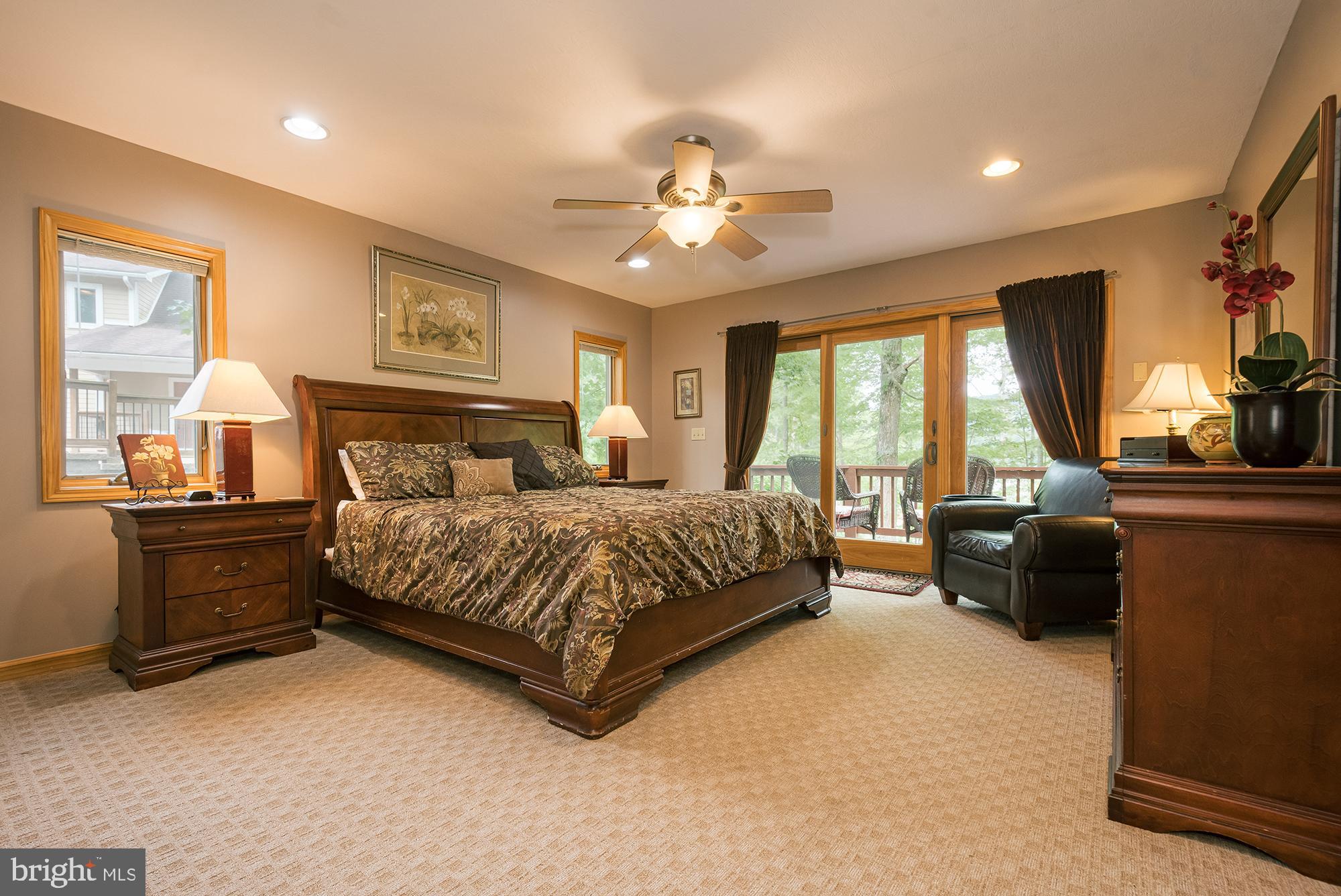 SAND STONES - Residential