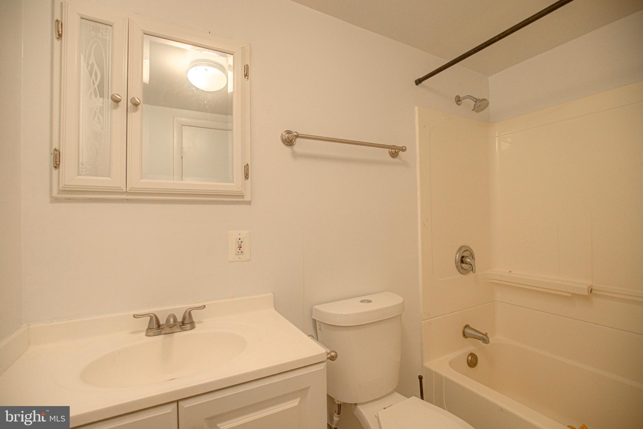 SOUTHLAWN - Residential