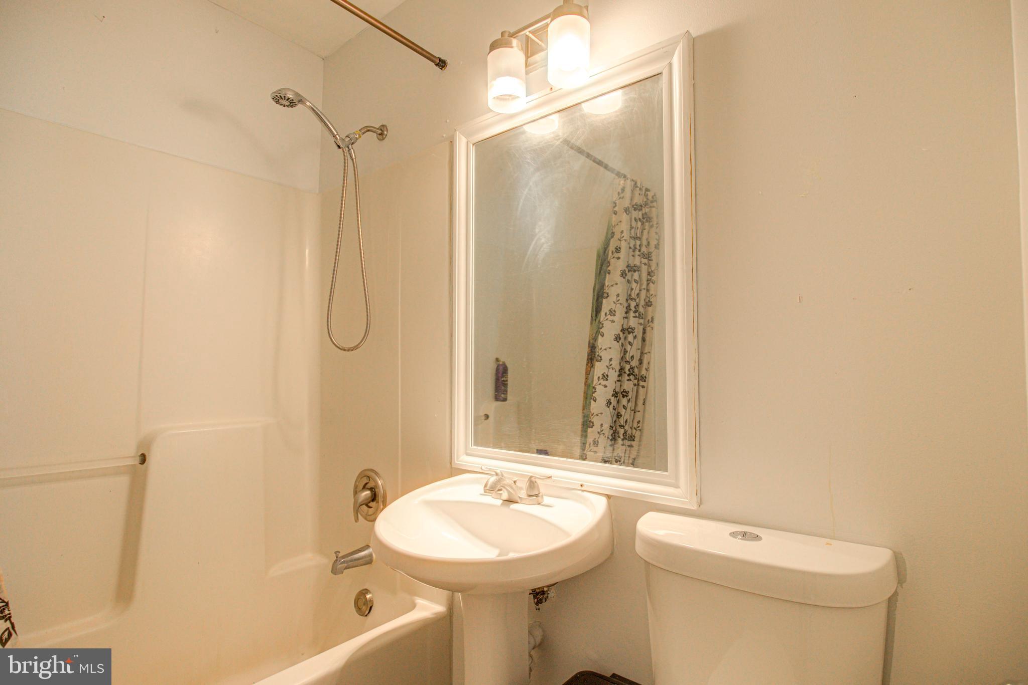 SOUTHLAWN - Residential