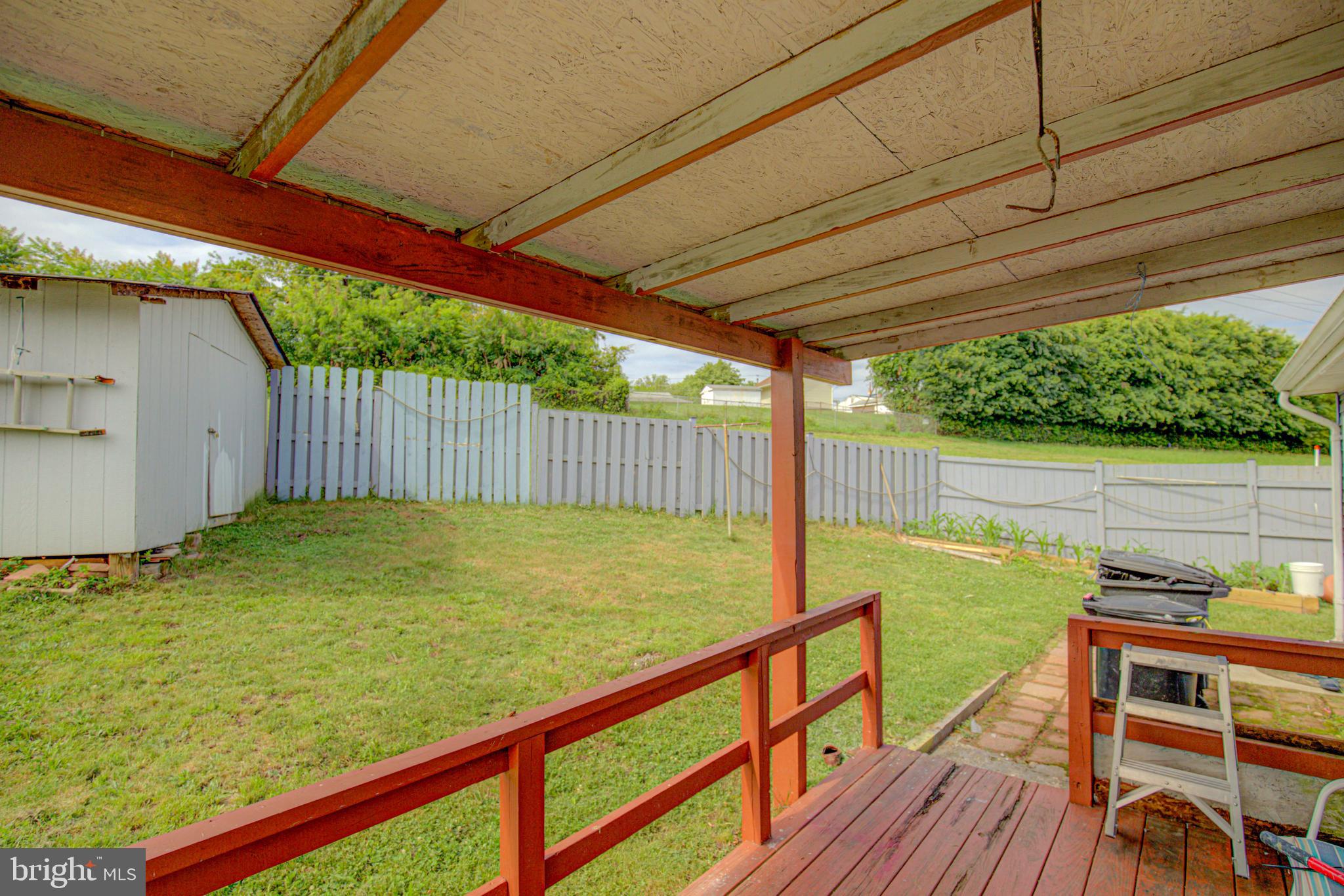 SOUTHLAWN - Residential