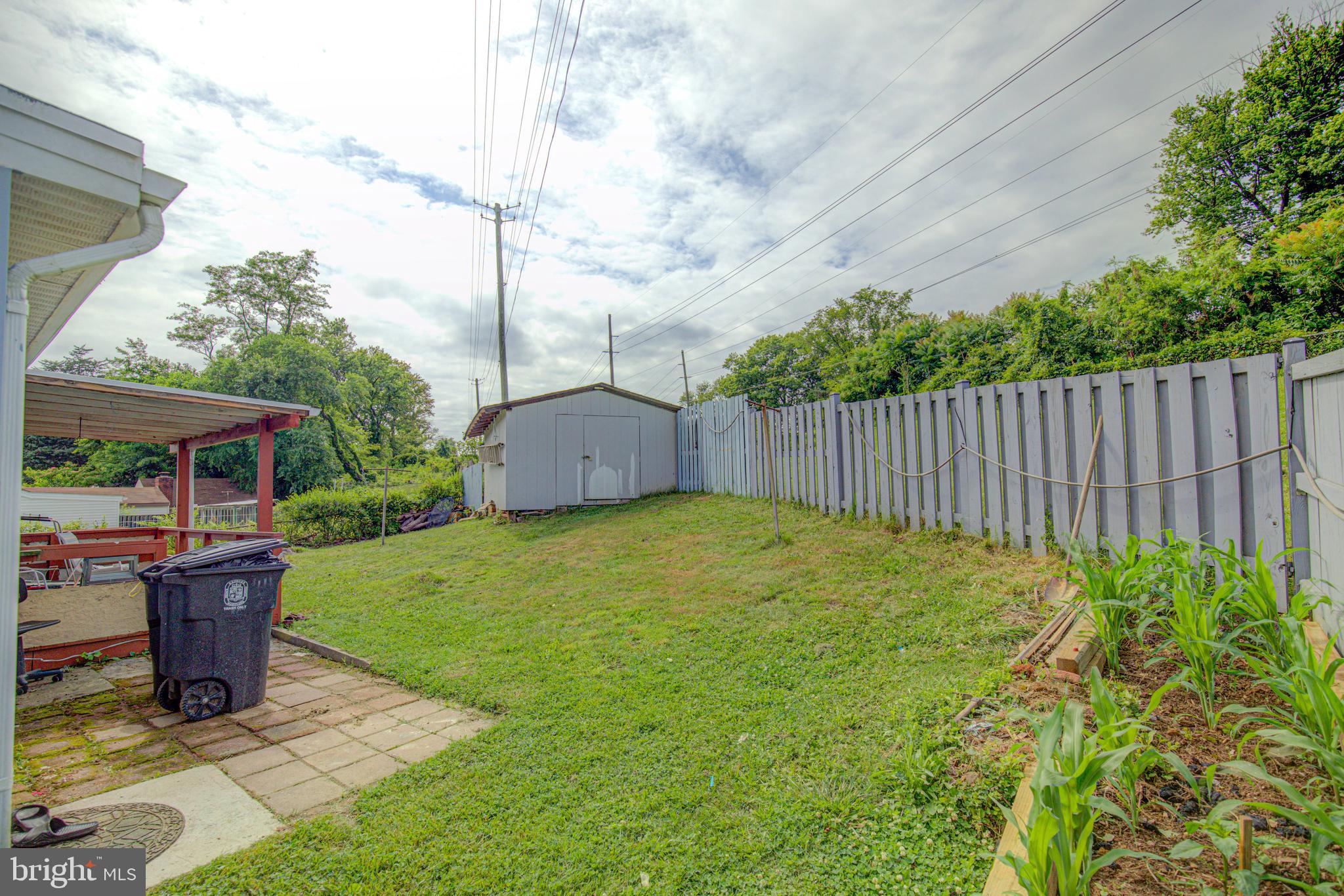 SOUTHLAWN - Residential