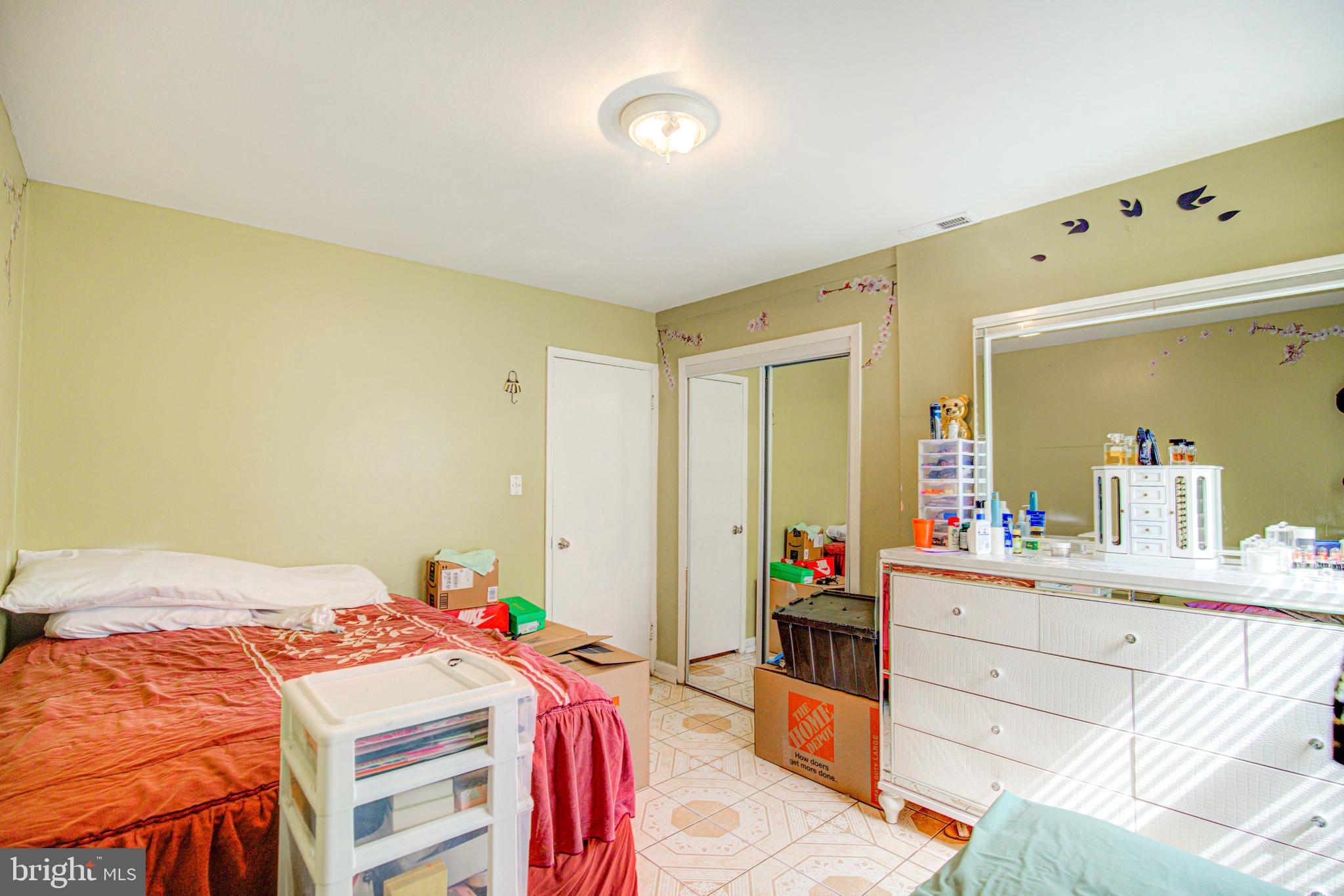 SOUTHLAWN - Residential