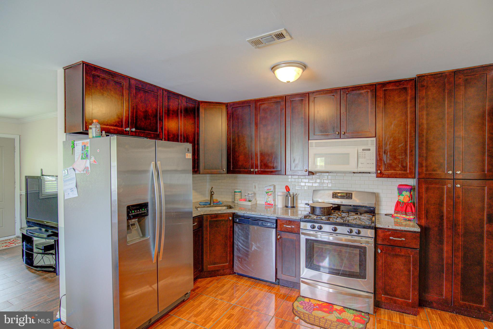 SOUTHLAWN - Residential