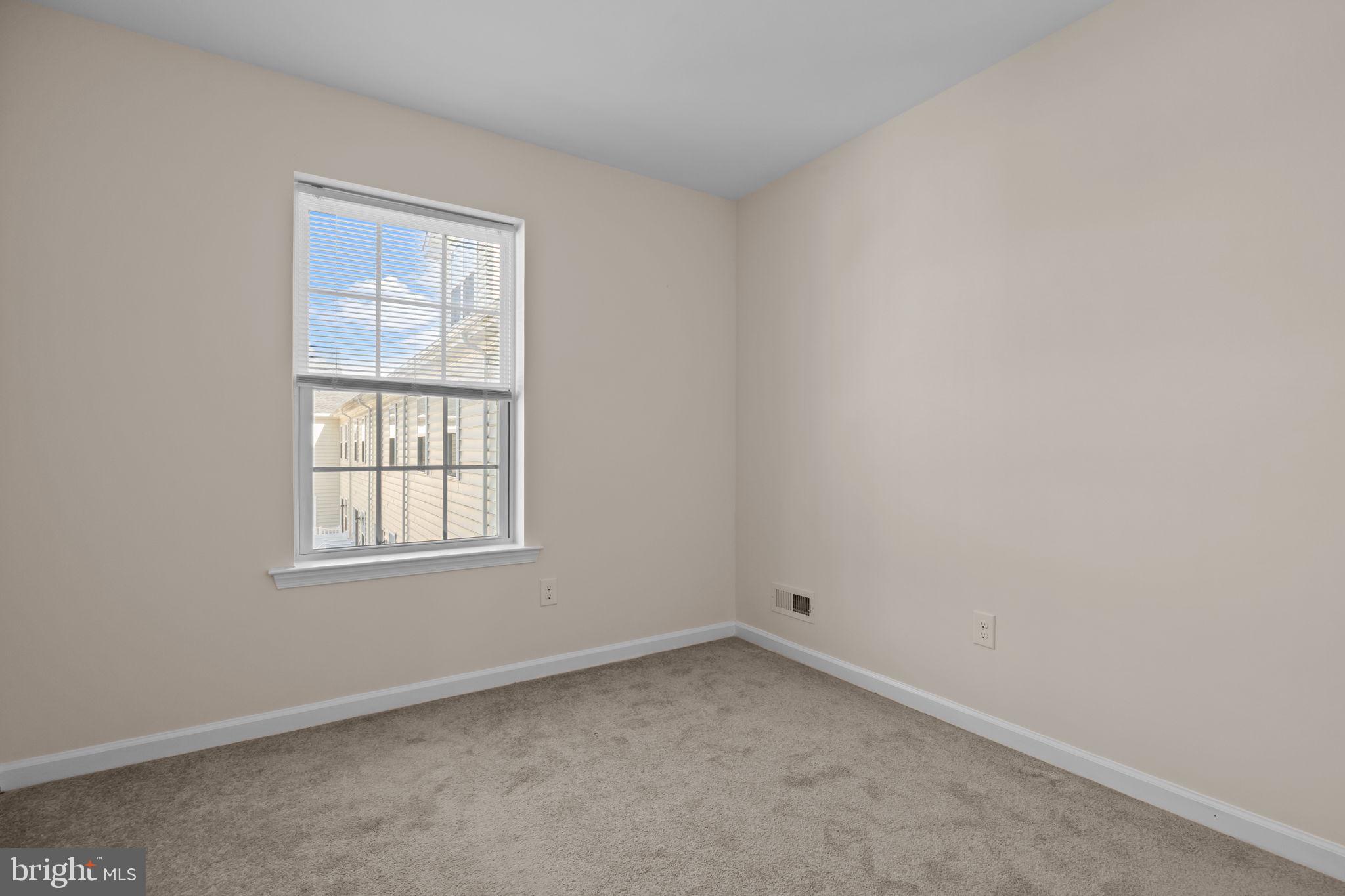 CARRIAGE HILL - Residential Lease