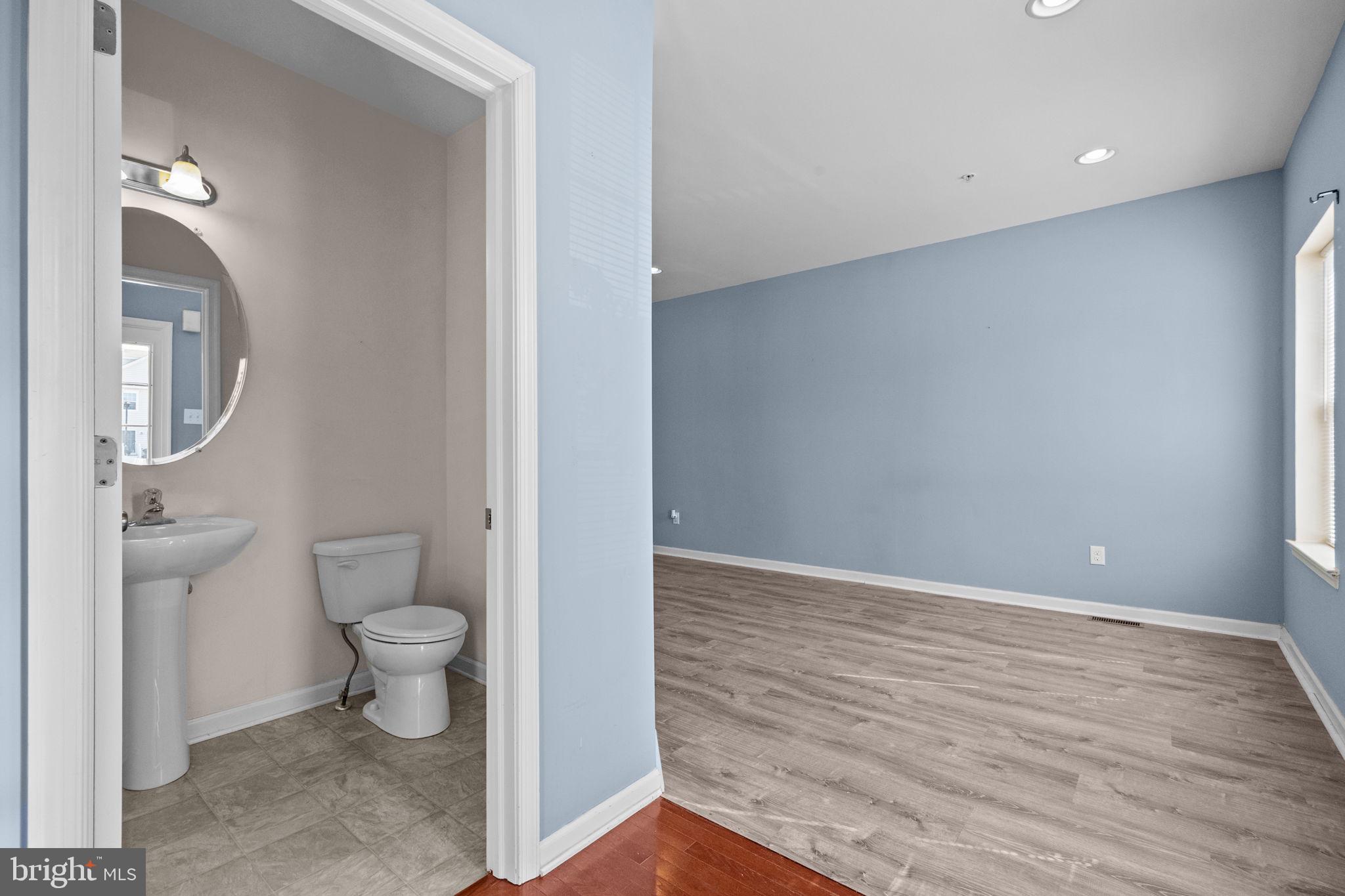 CARRIAGE HILL - Residential Lease