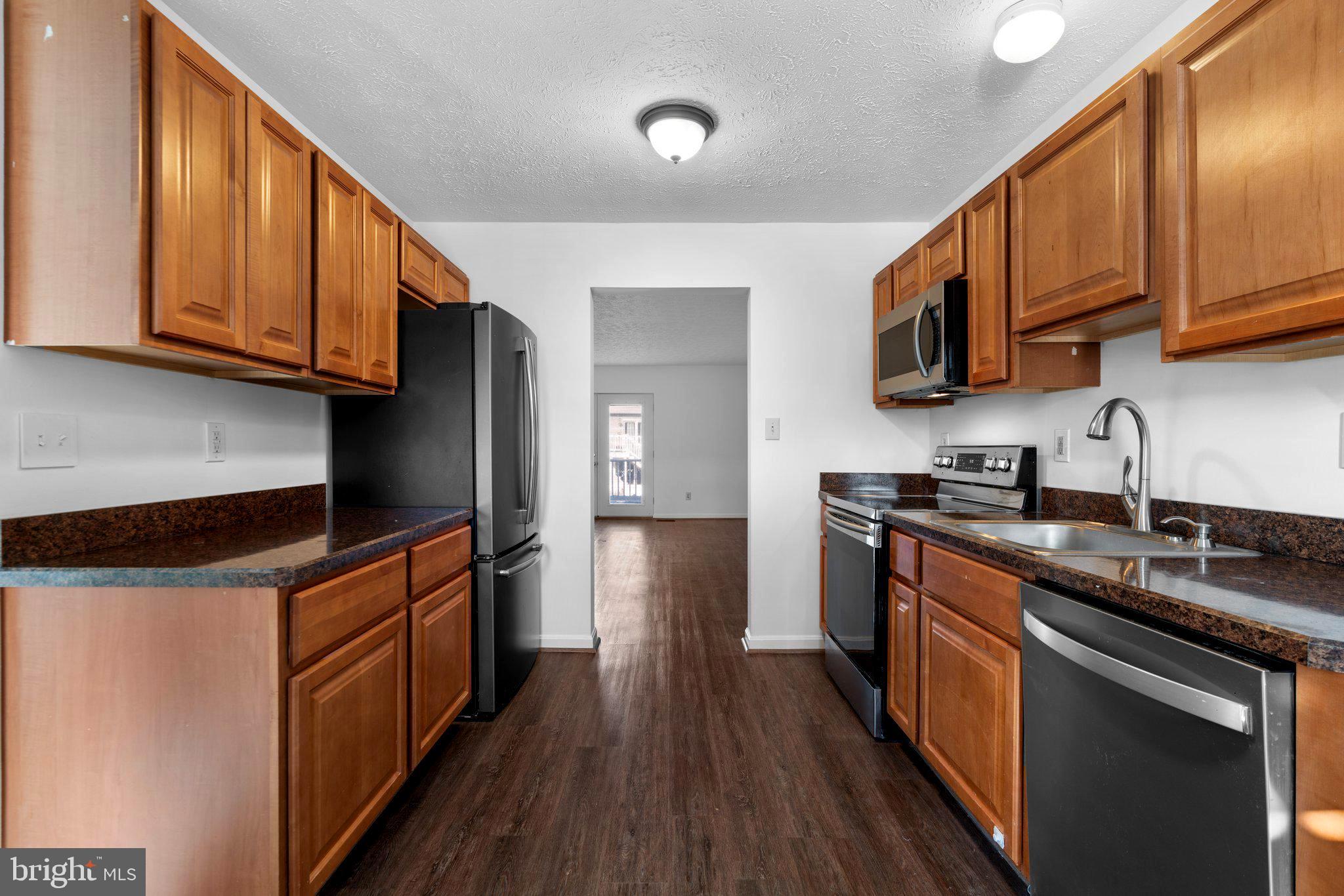 CARROLLWOOD - Residential