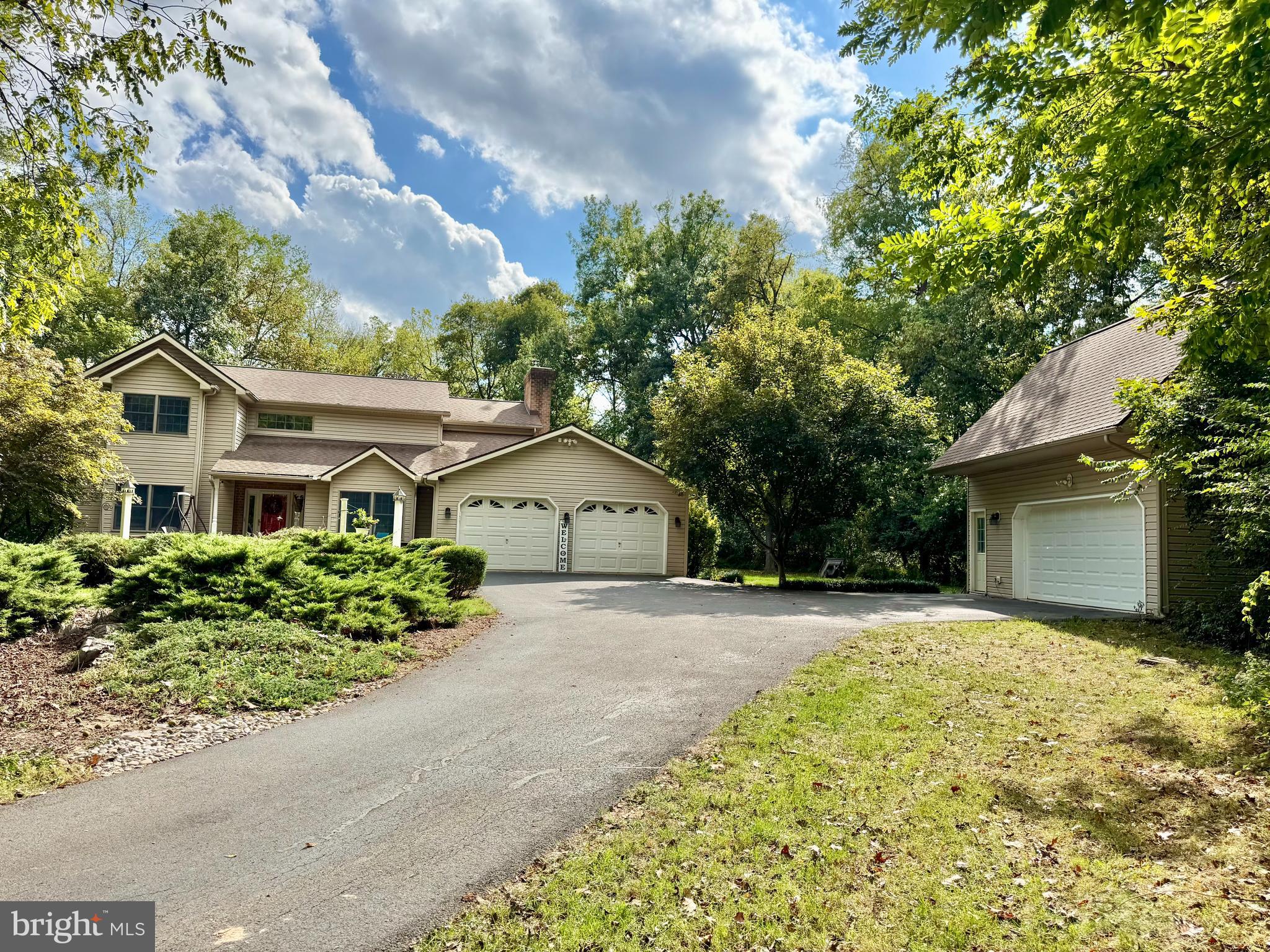 APPLE TREE FARMS - Residential