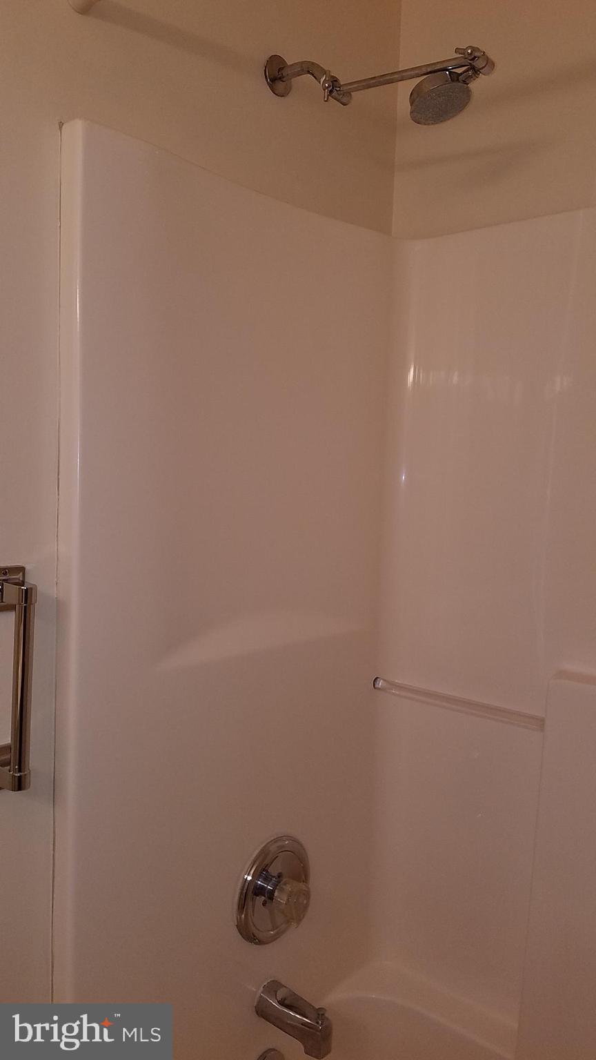 SPRING MILLS - Residential Lease