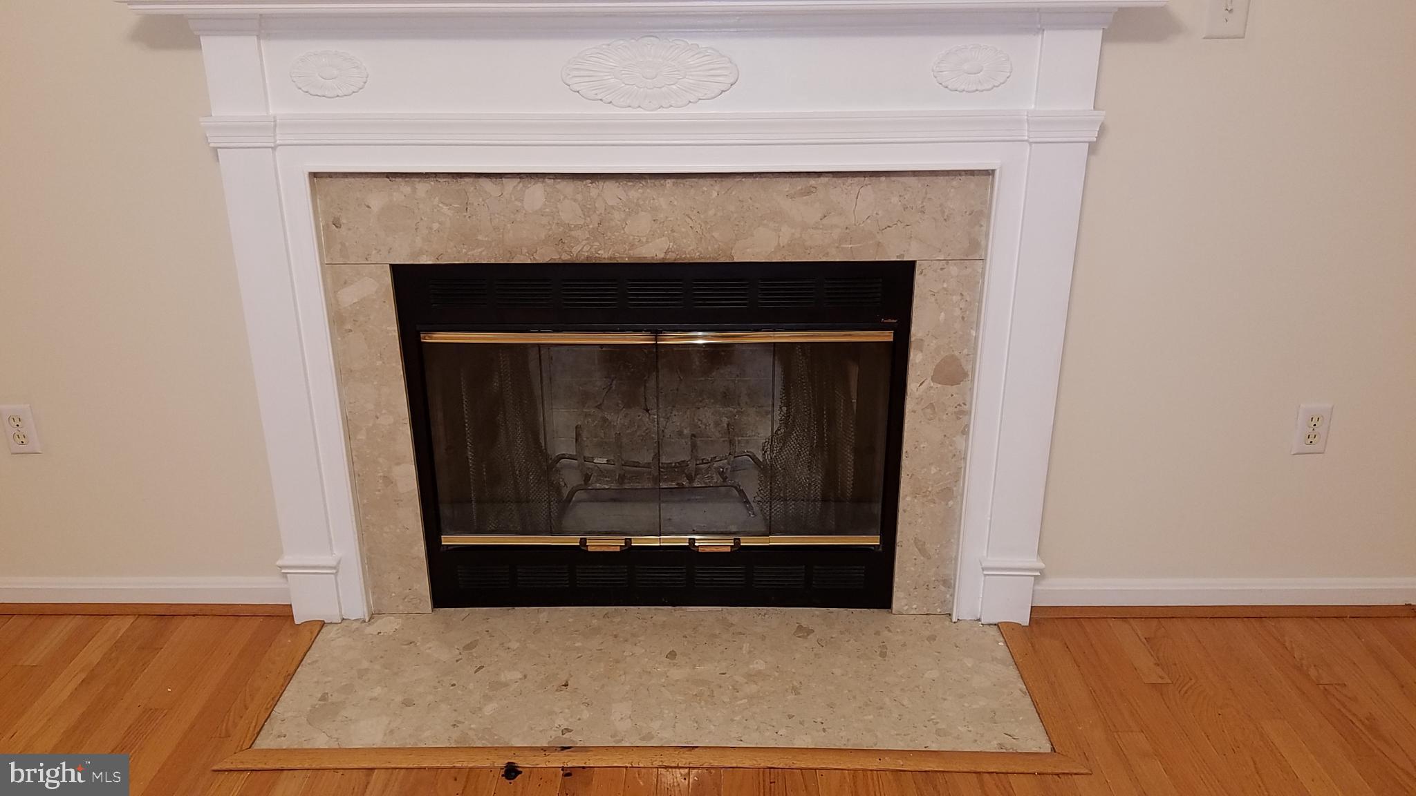 SPRING MILLS - Residential Lease