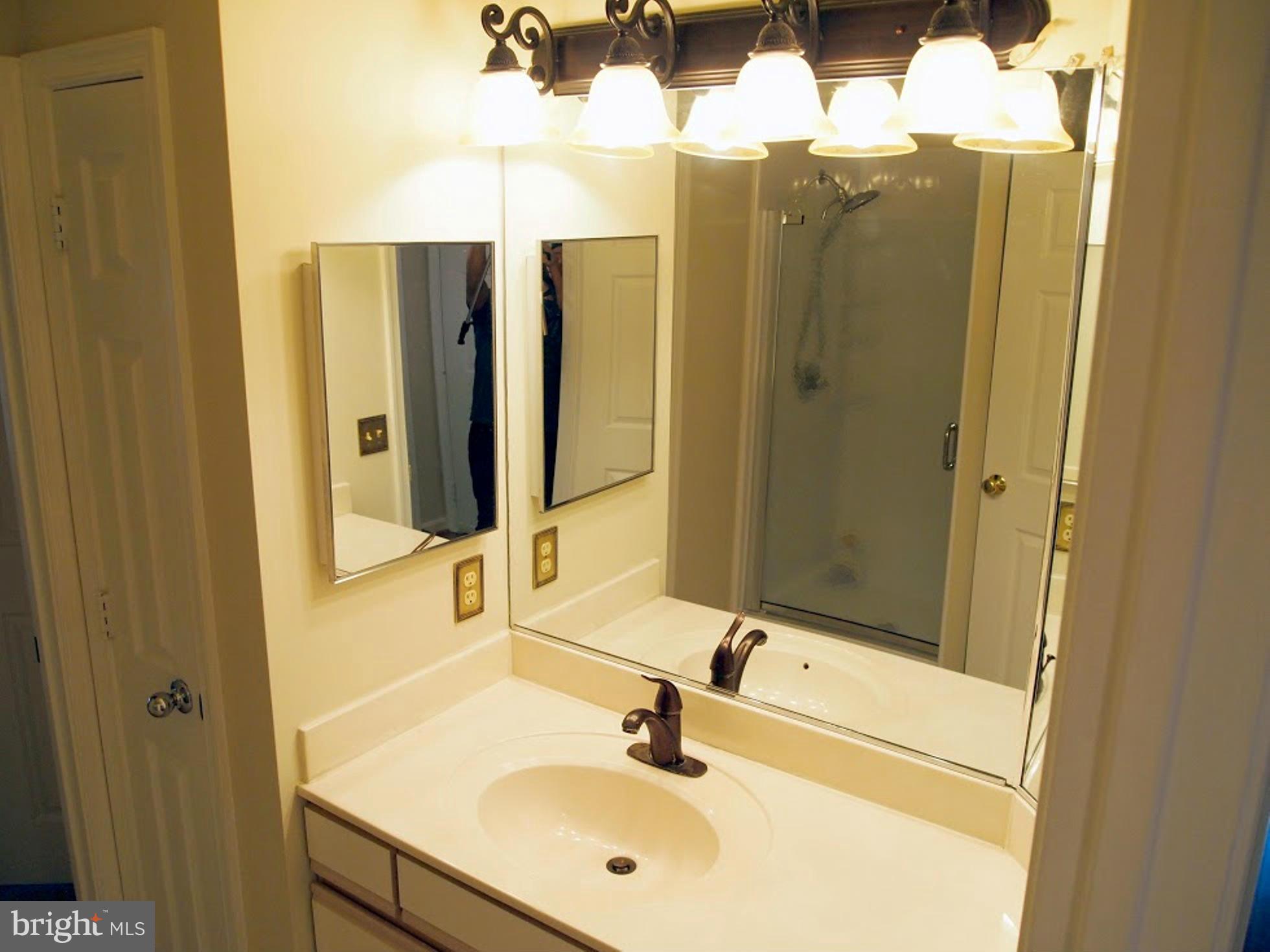 BRISTOL GREEN - Residential Lease