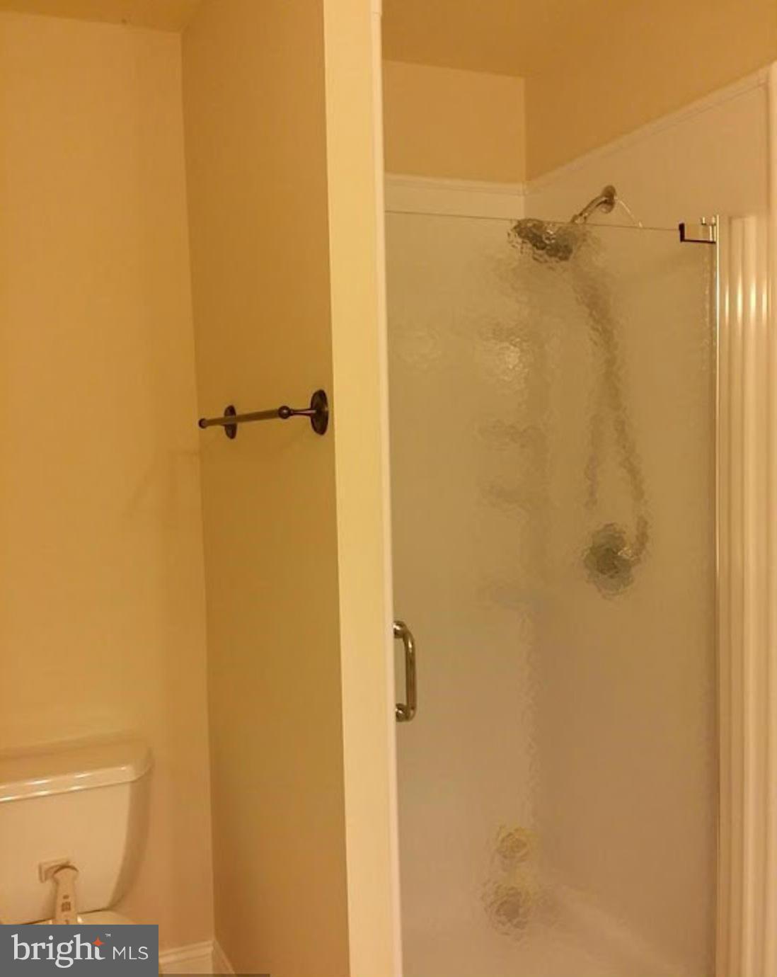 BRISTOL GREEN - Residential Lease