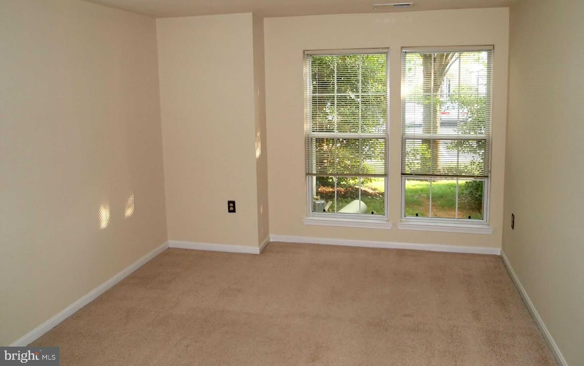 BRISTOL GREEN - Residential Lease