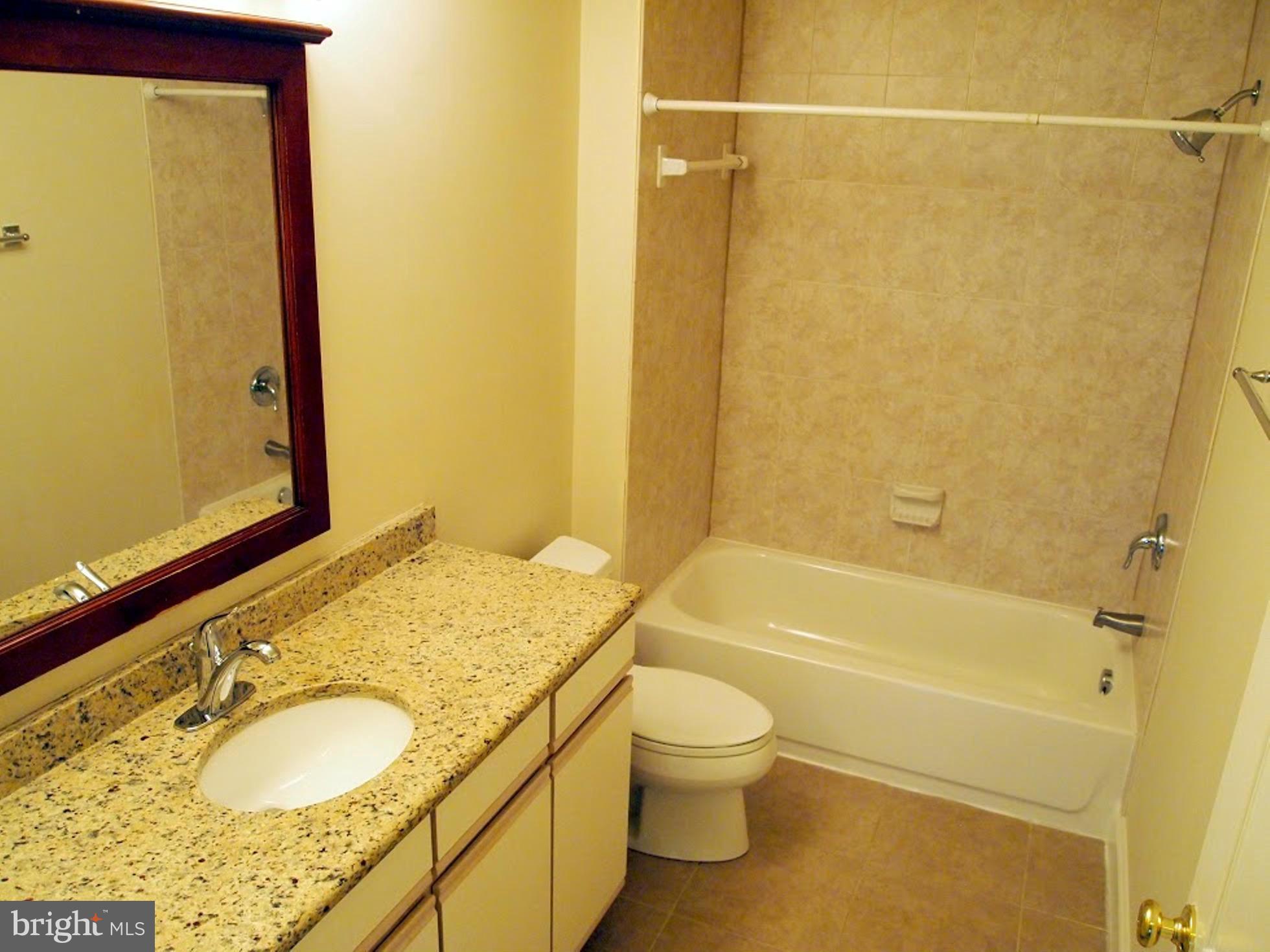 BRISTOL GREEN - Residential Lease