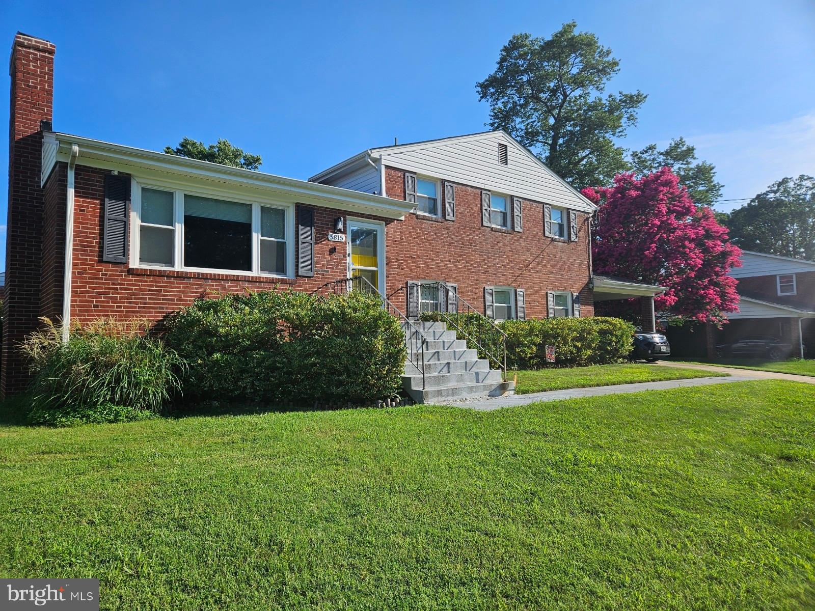 DORCHESTER ESTATES - Residential Lease