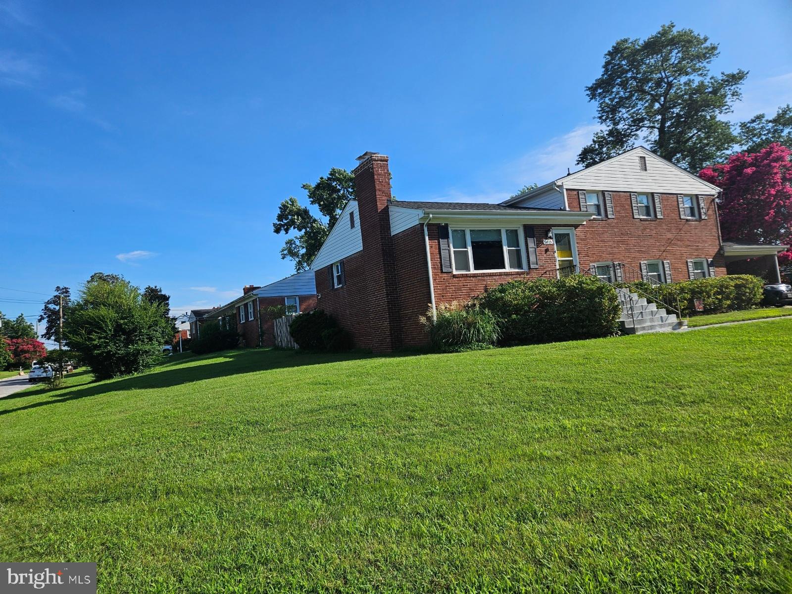 DORCHESTER ESTATES - Residential Lease