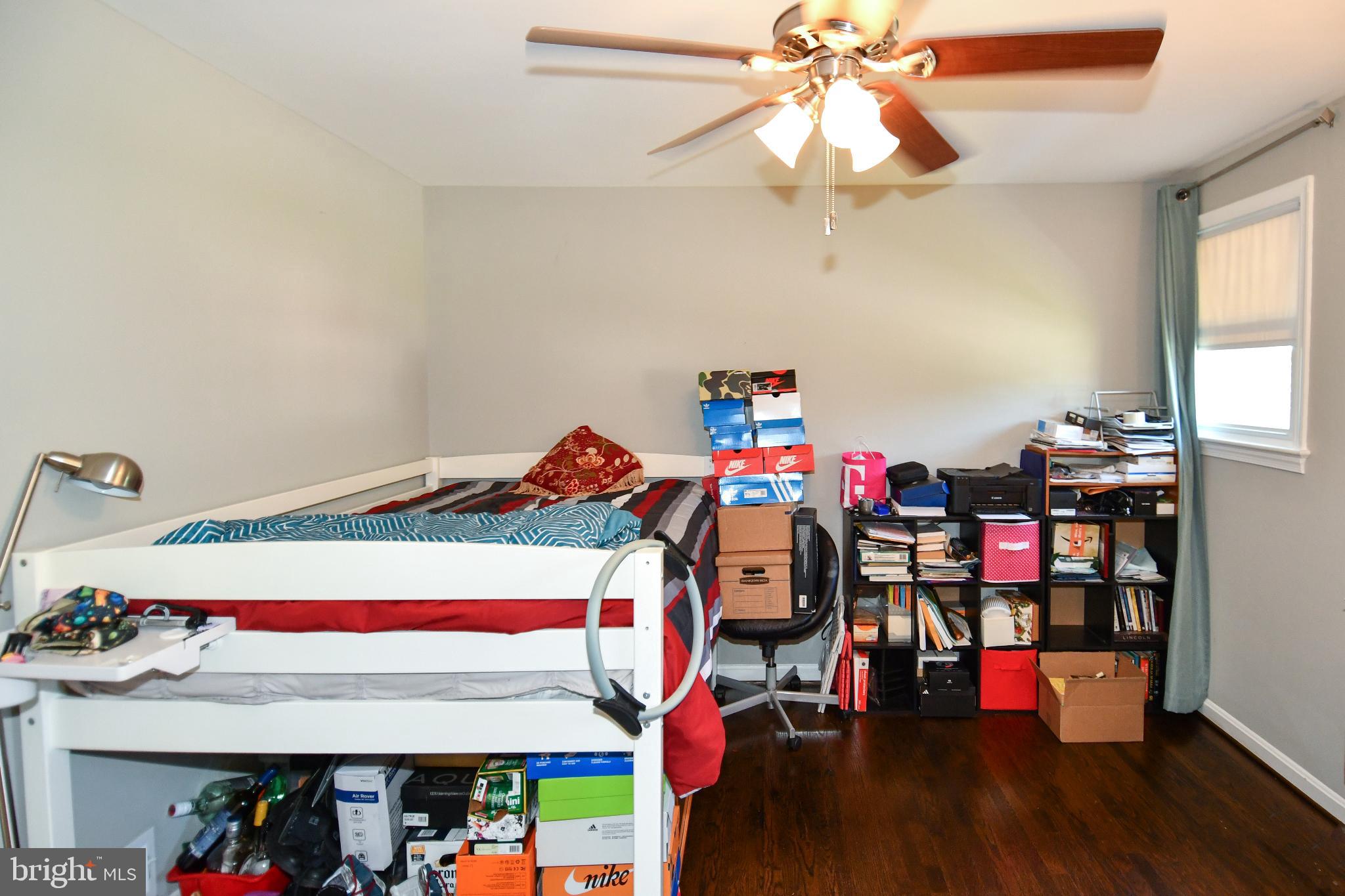 DORCHESTER ESTATES - Residential Lease