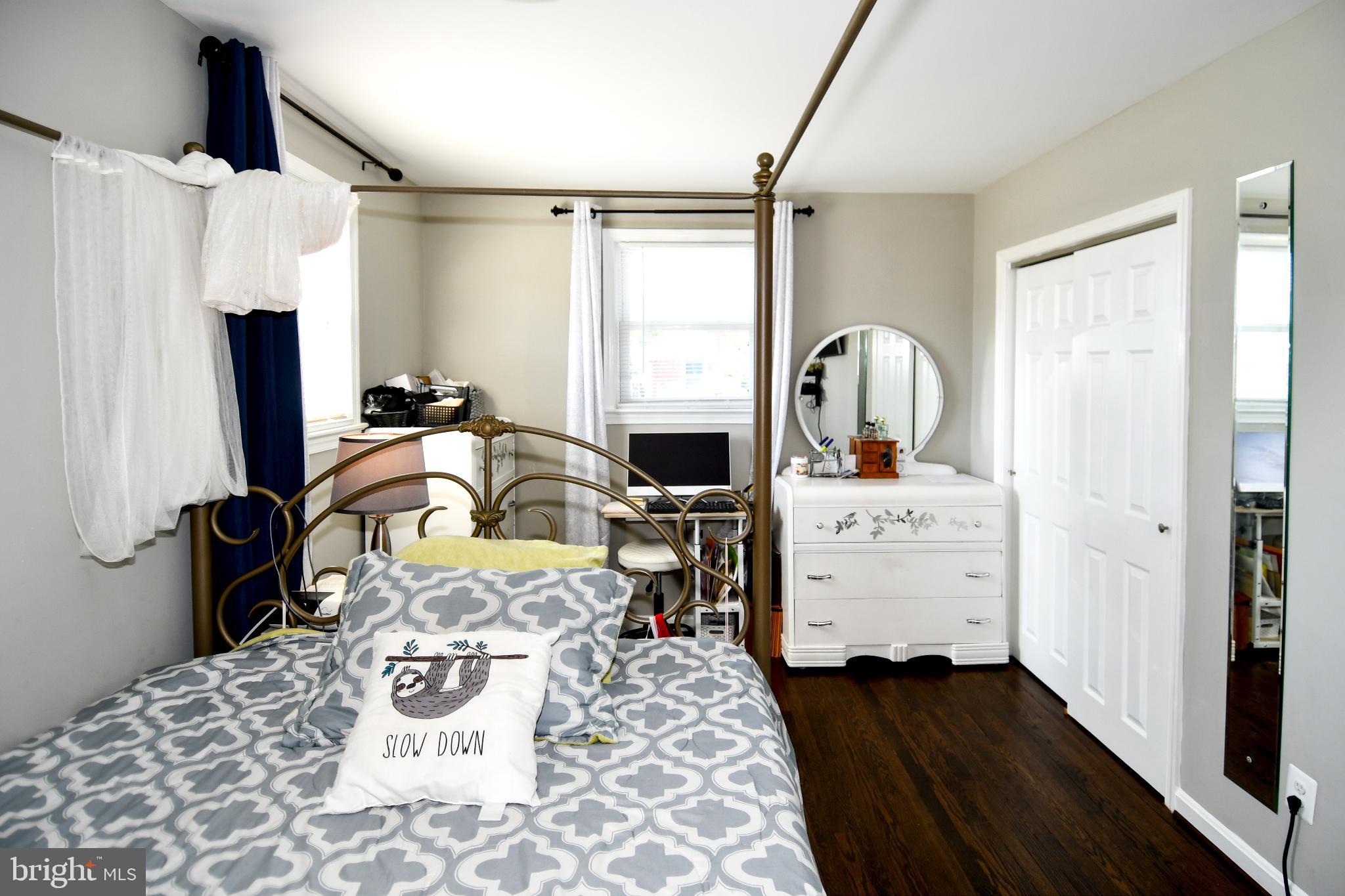 DORCHESTER ESTATES - Residential Lease