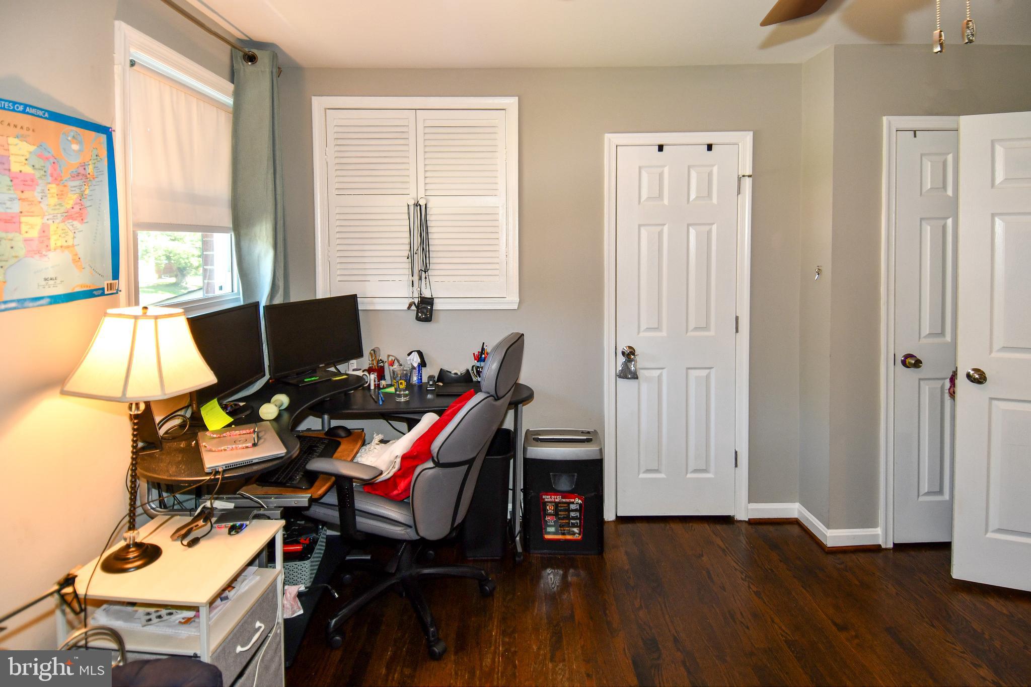 DORCHESTER ESTATES - Residential Lease