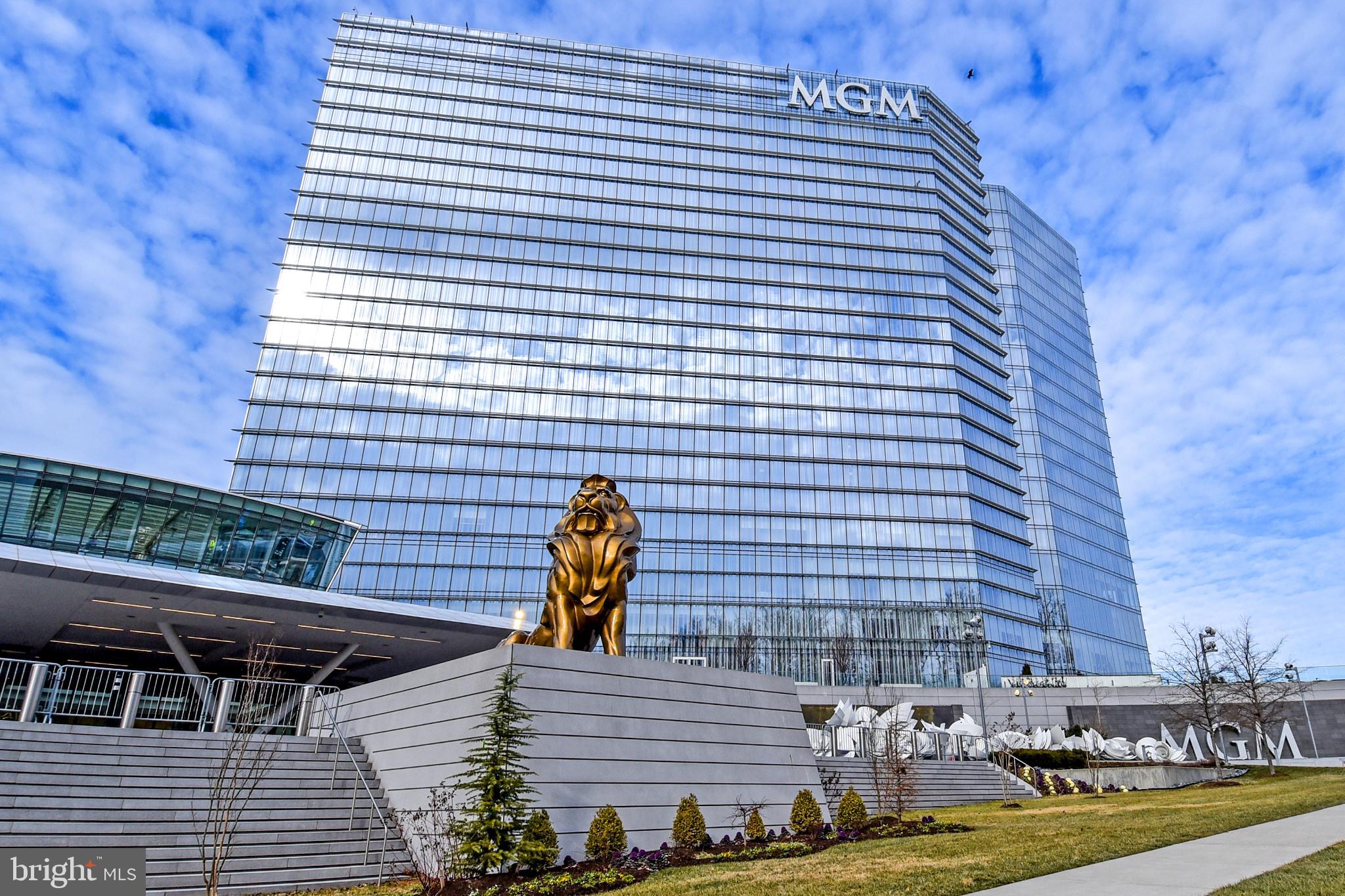 DORCHESTER ESTATES - Residential Lease