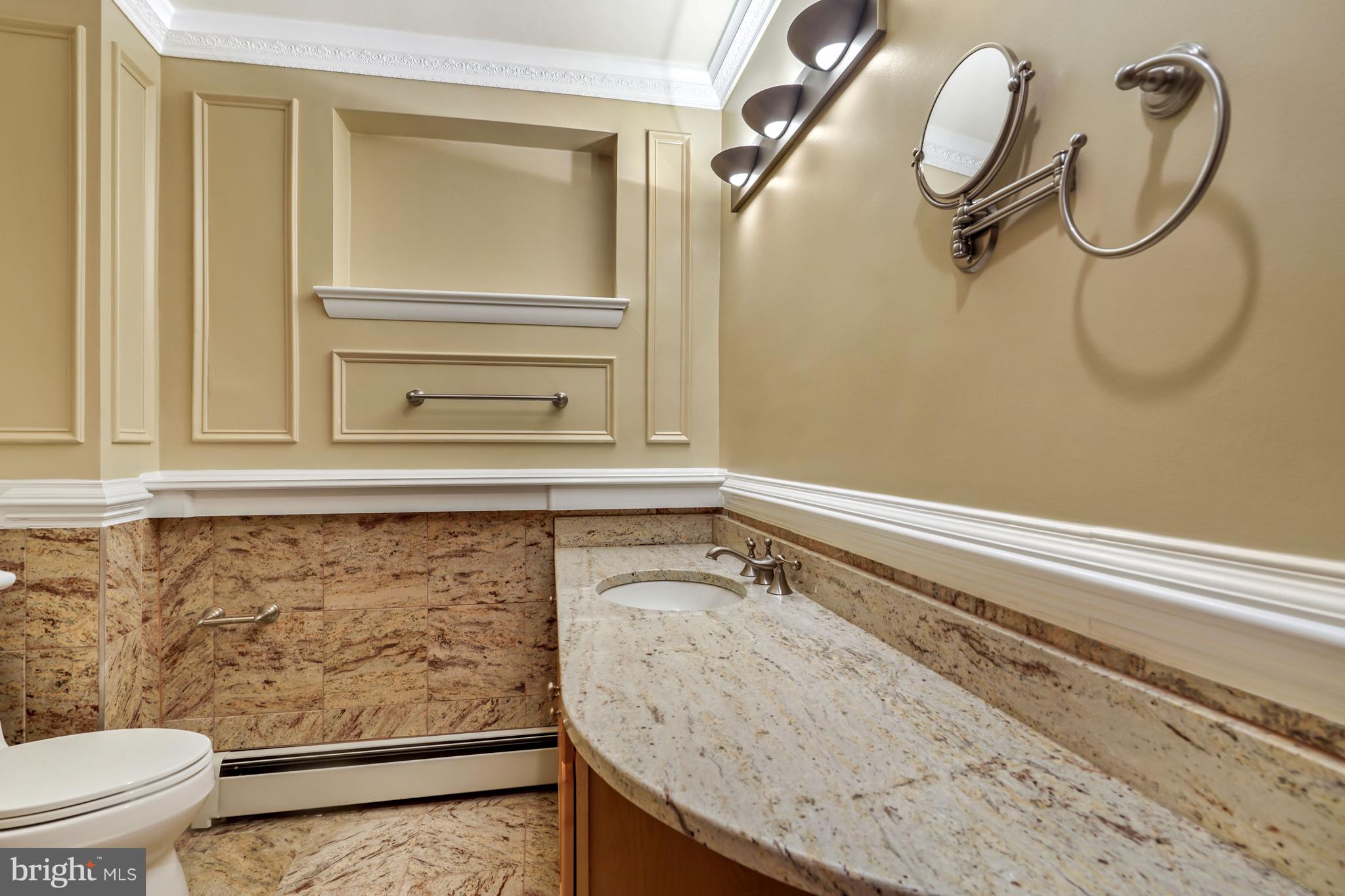 KENWOOD PARK - Residential