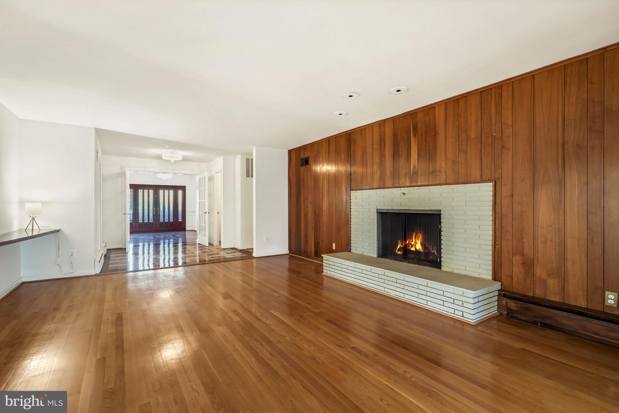 KENWOOD PARK - Residential