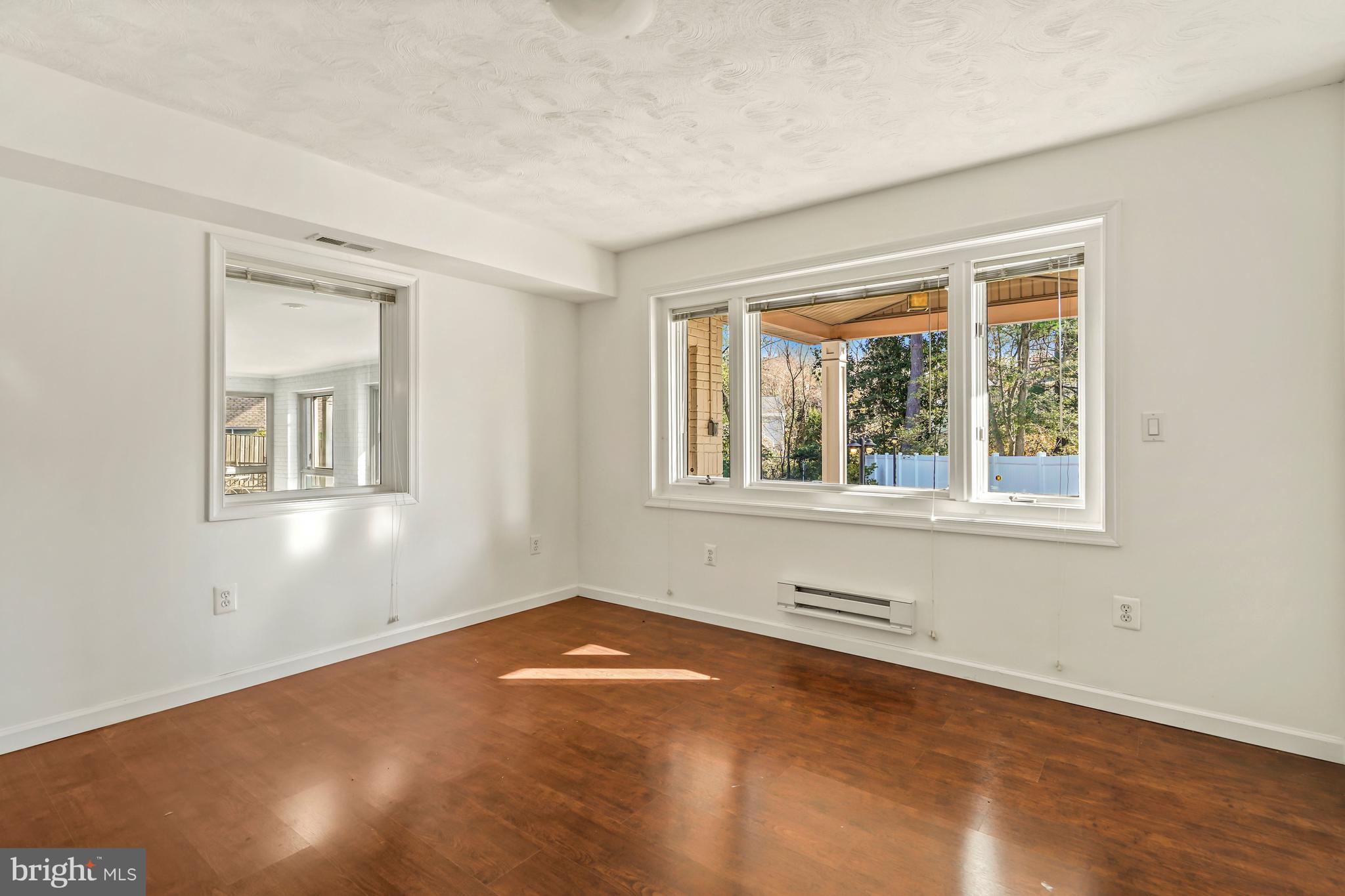 KENWOOD PARK - Residential