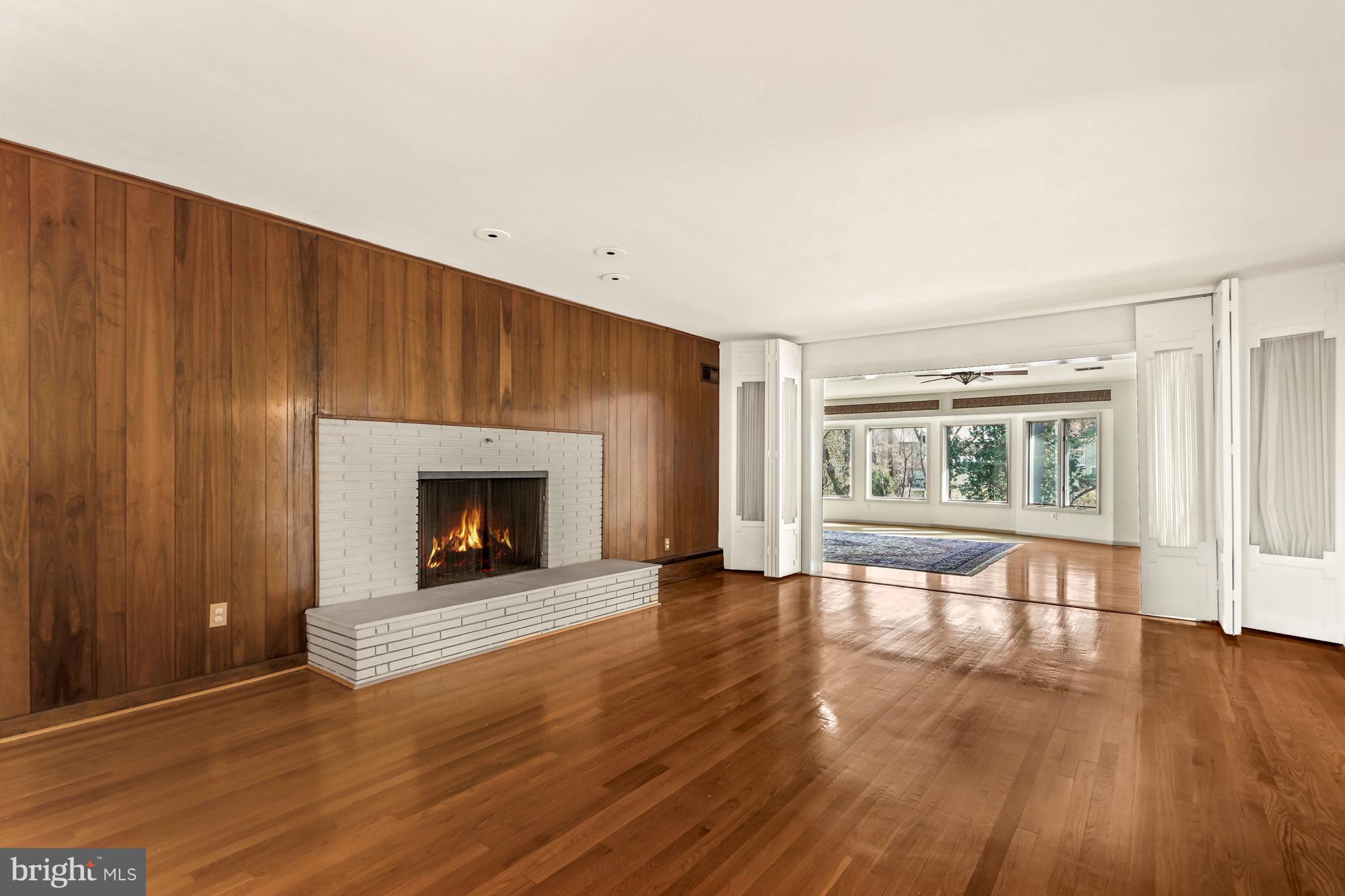 KENWOOD PARK - Residential