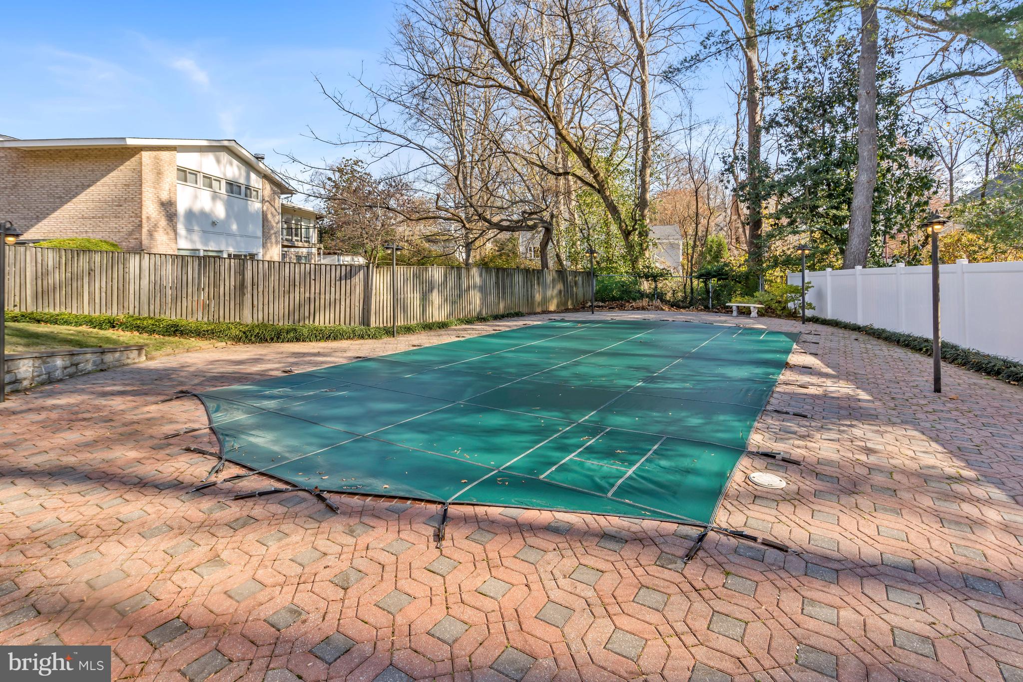 KENWOOD PARK - Residential