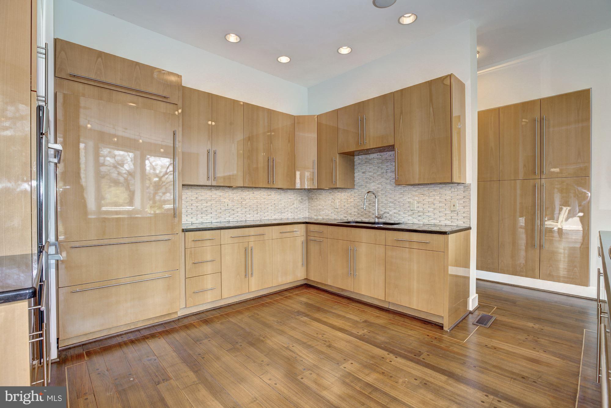 BELLEVUE FOREST - Residential