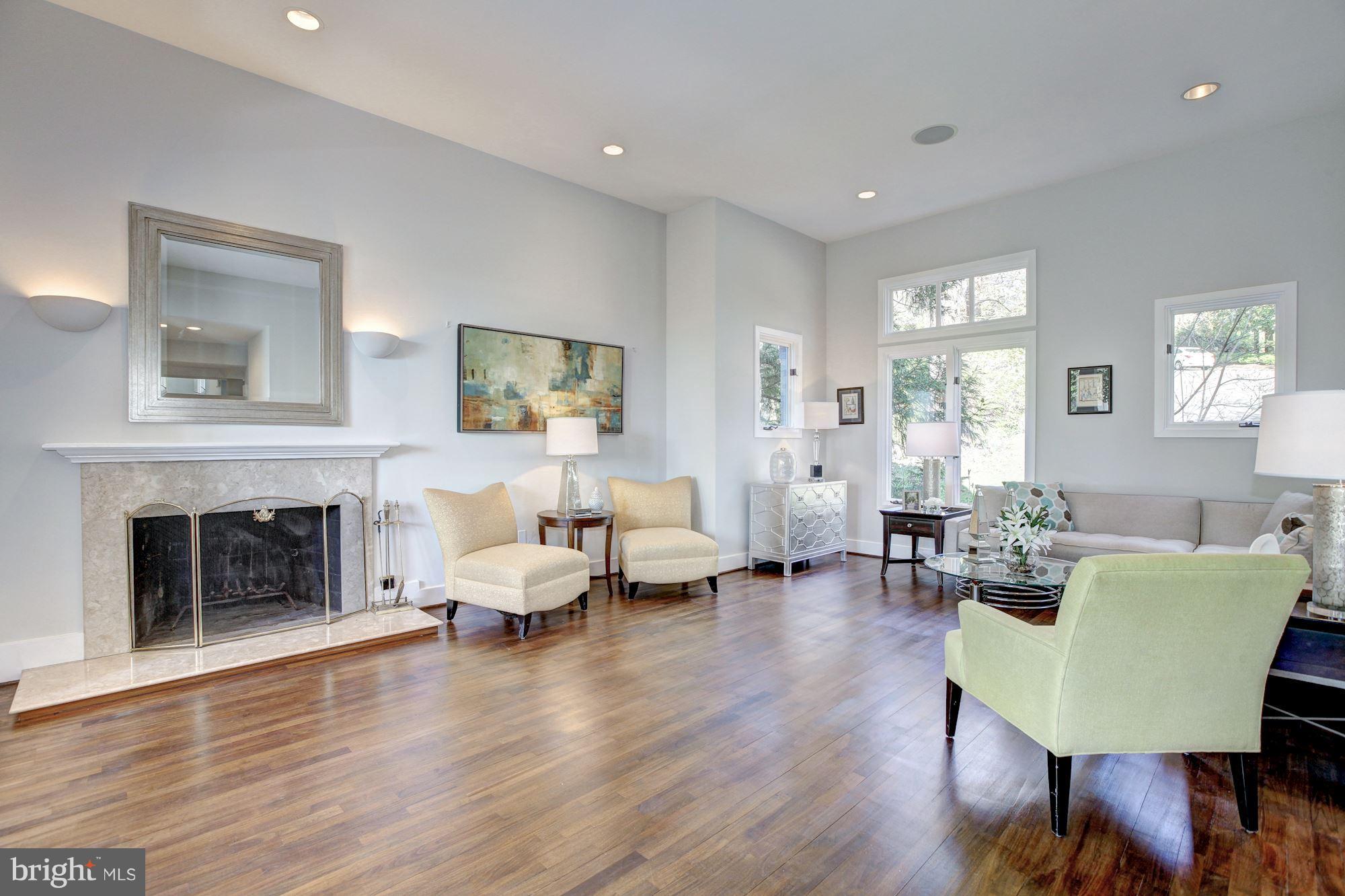 BELLEVUE FOREST - Residential