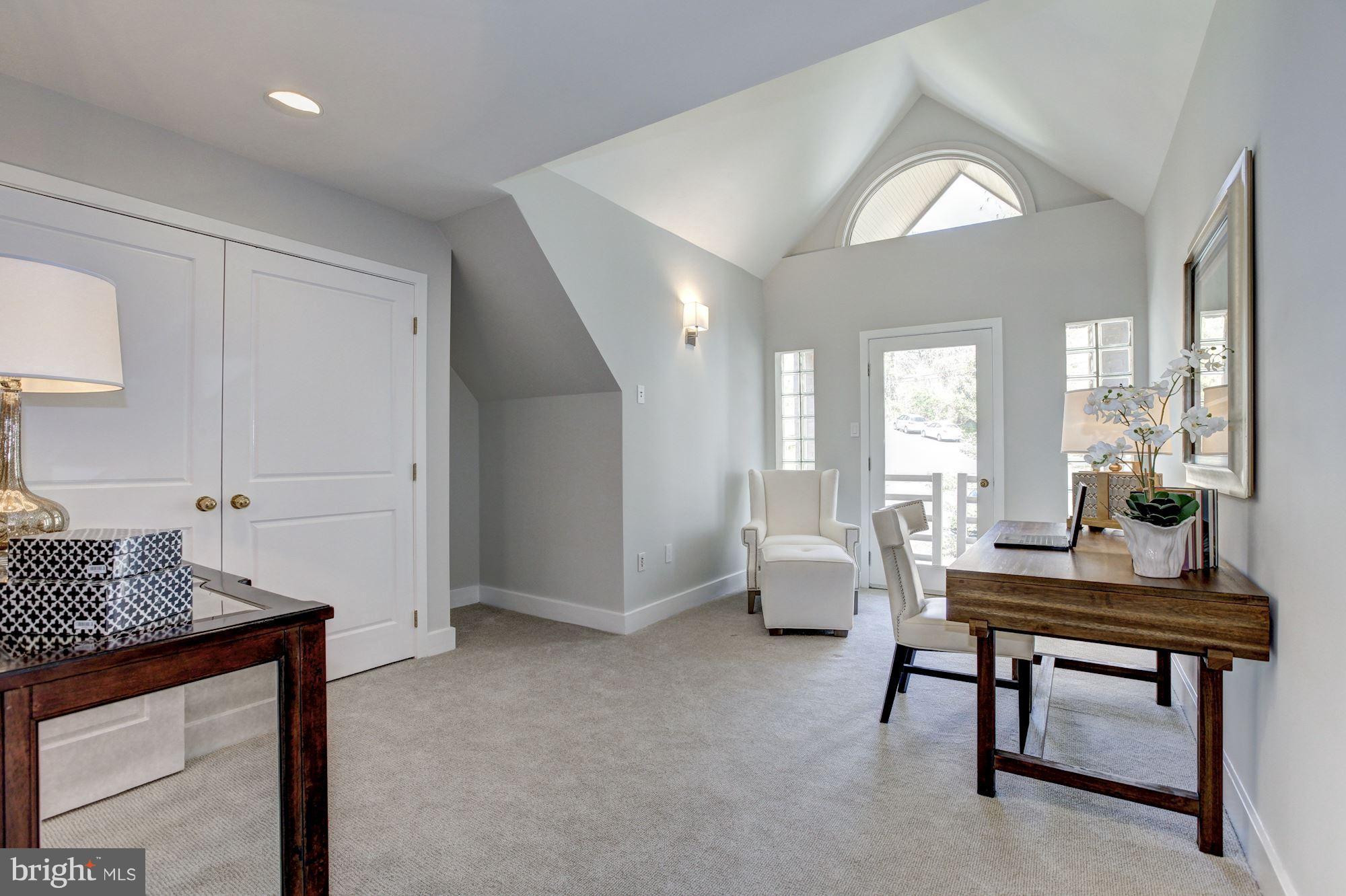 BELLEVUE FOREST - Residential