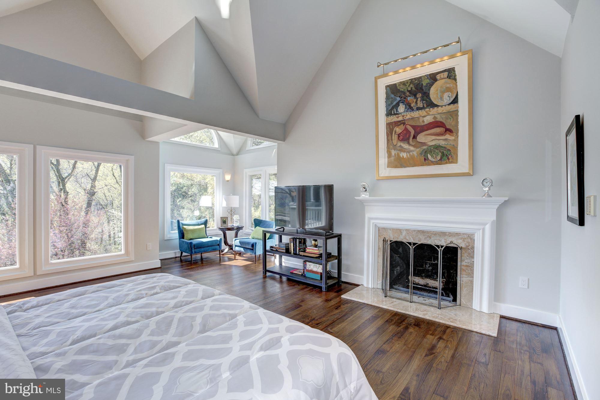 BELLEVUE FOREST - Residential