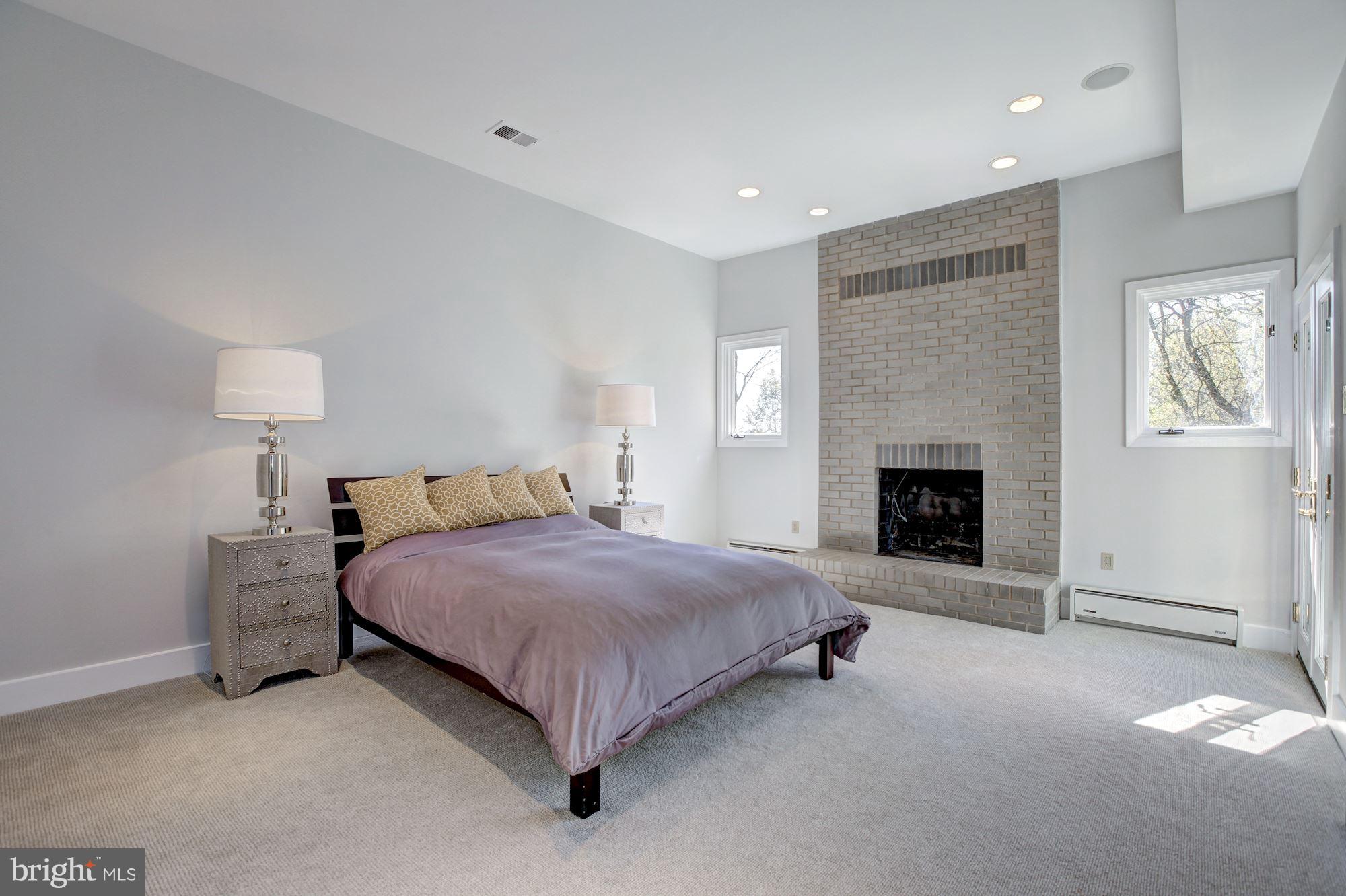 BELLEVUE FOREST - Residential