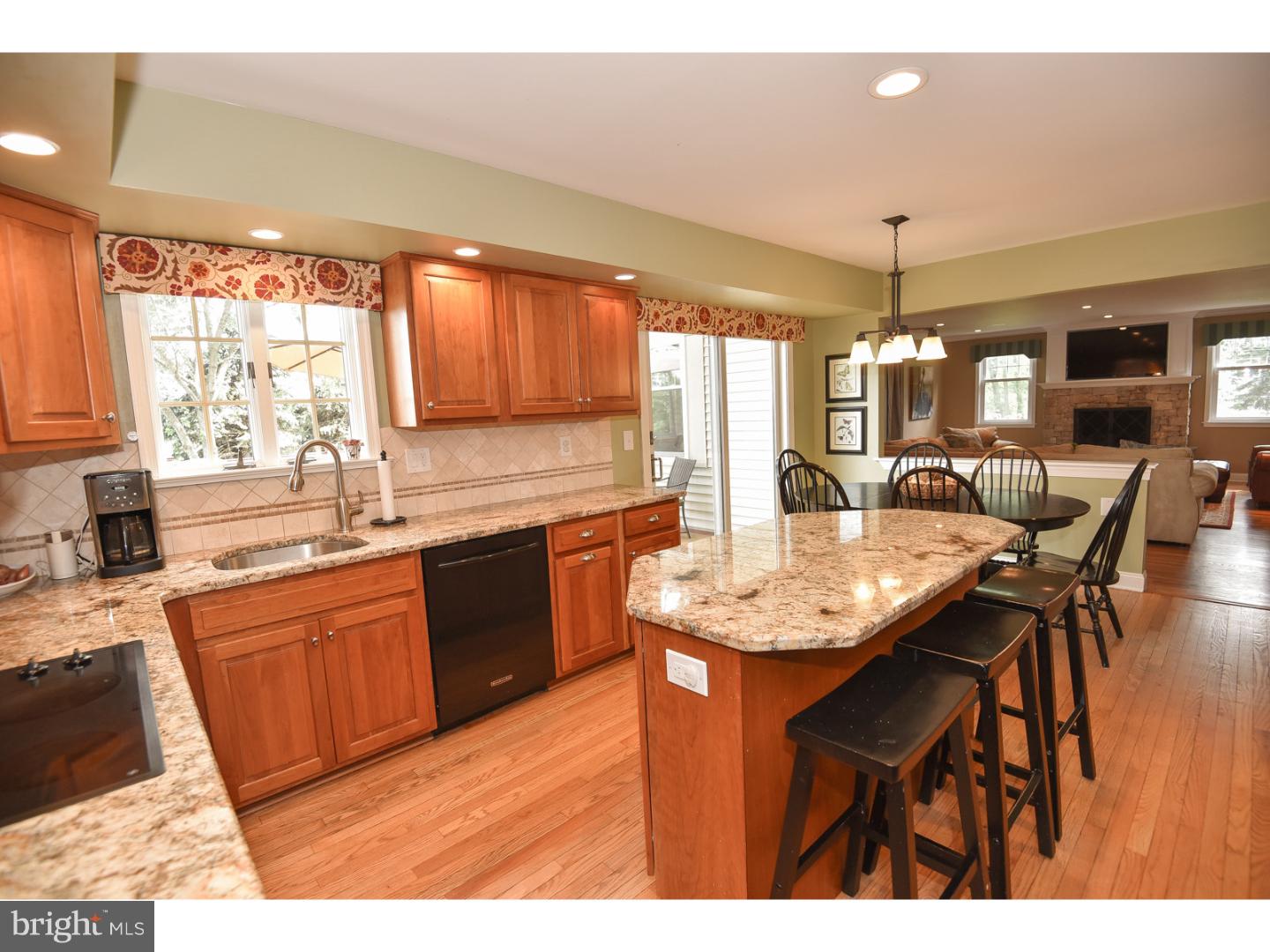 ROCKLAND VIL 1 & 2 - Residential