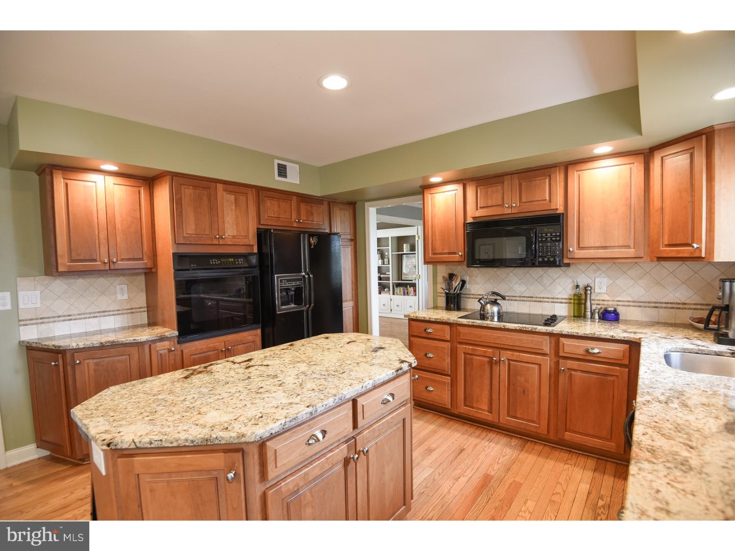 ROCKLAND VIL 1 & 2 - Residential