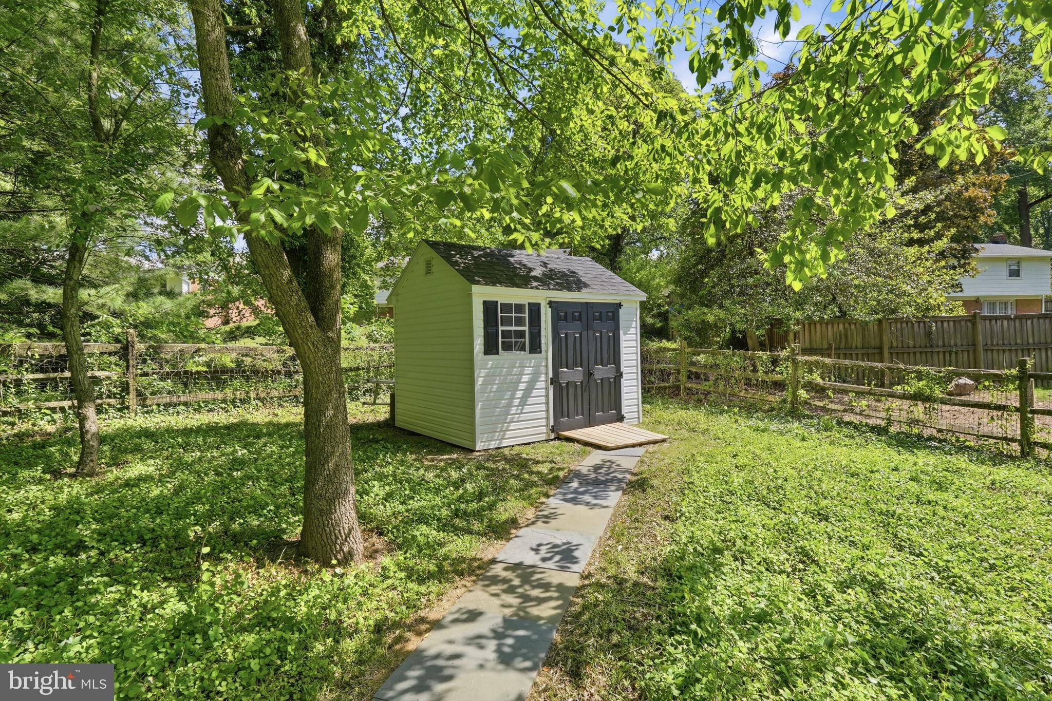 SNOWDENS MILL - Residential