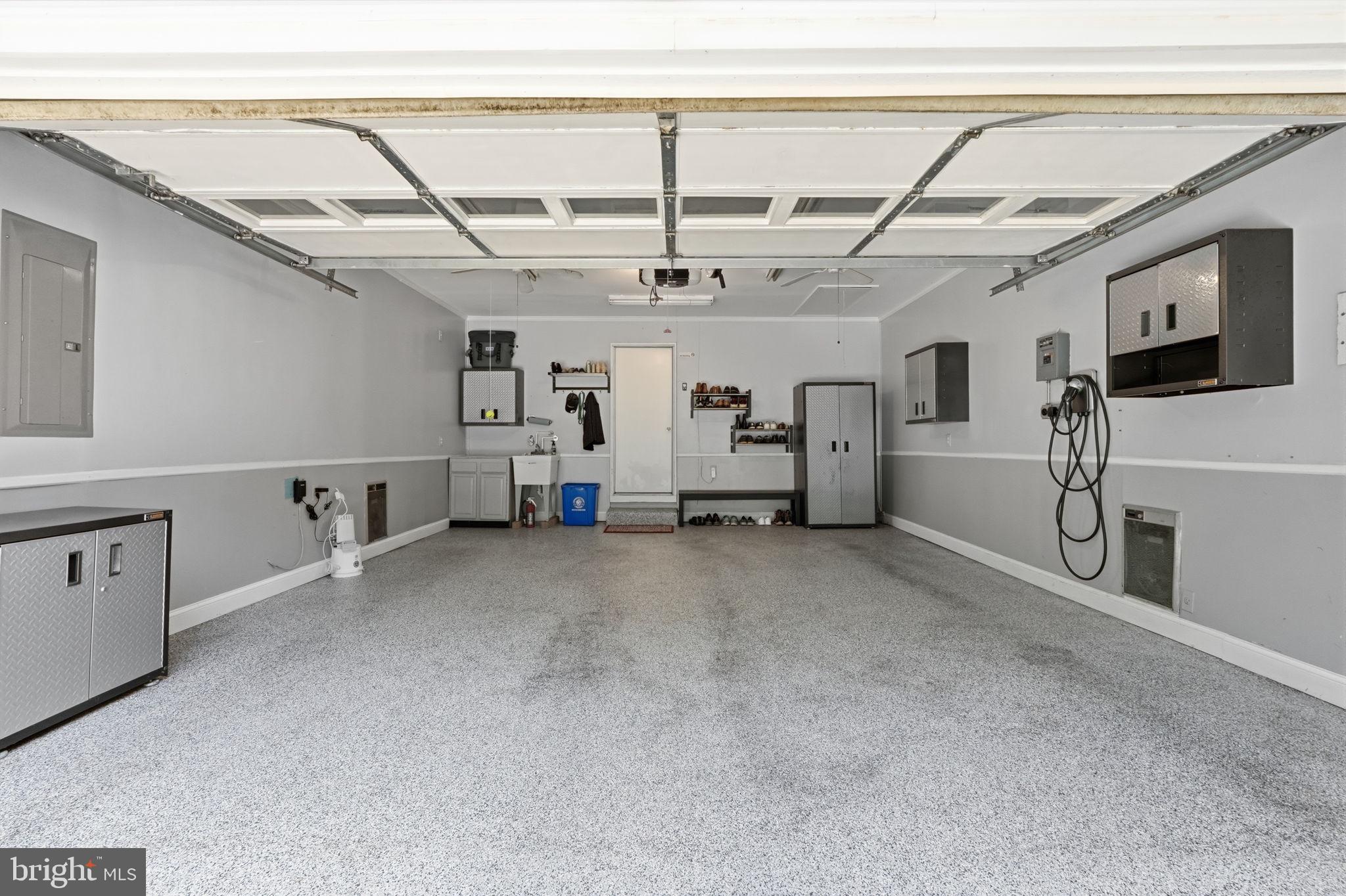 SNOWDENS MILL - Residential