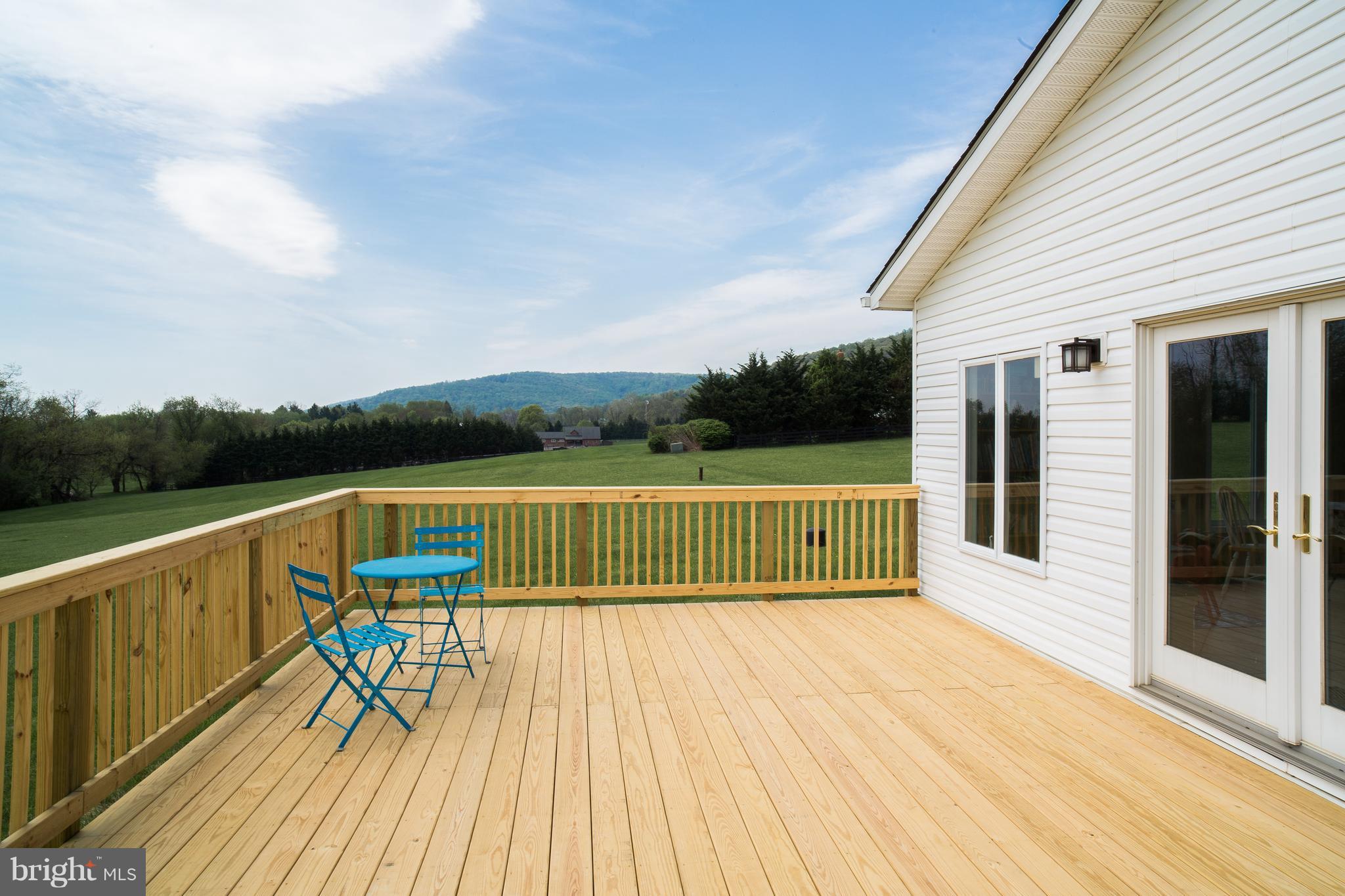 WHITEHALL FARM - Residential