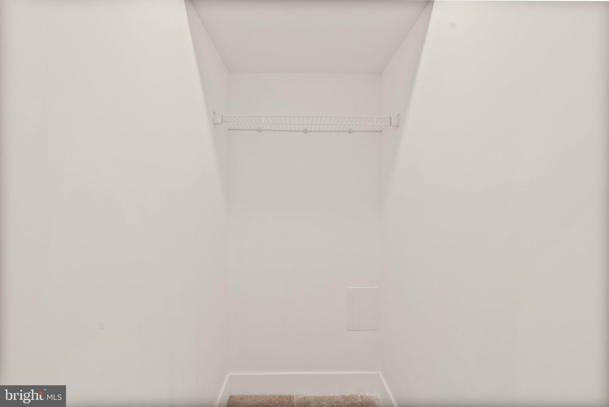 COLUMBIA RUN TOWNHOMES - Residential