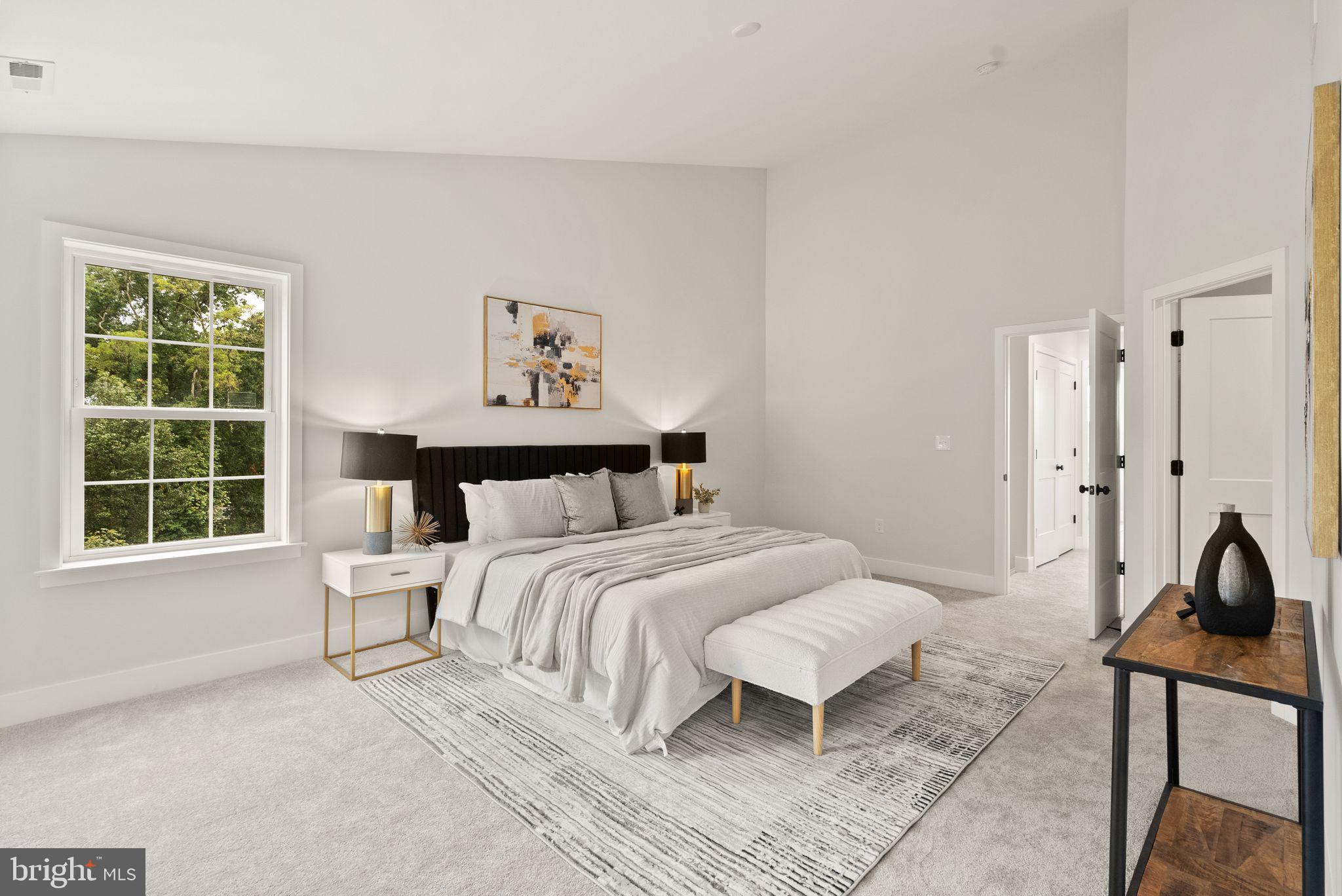 COLUMBIA RUN TOWNHOMES - Residential