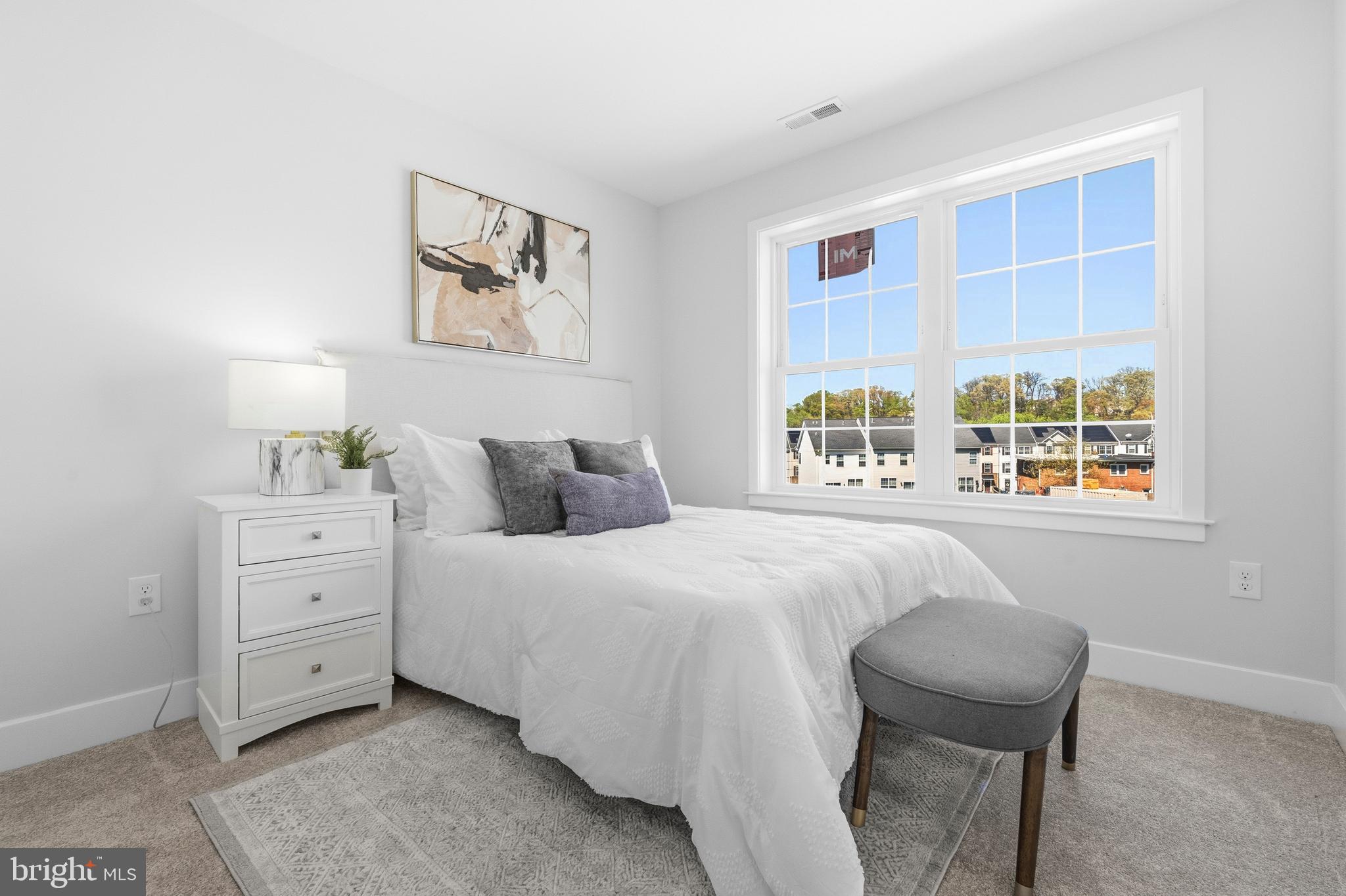 COLUMBIA RUN TOWNHOMES - Residential