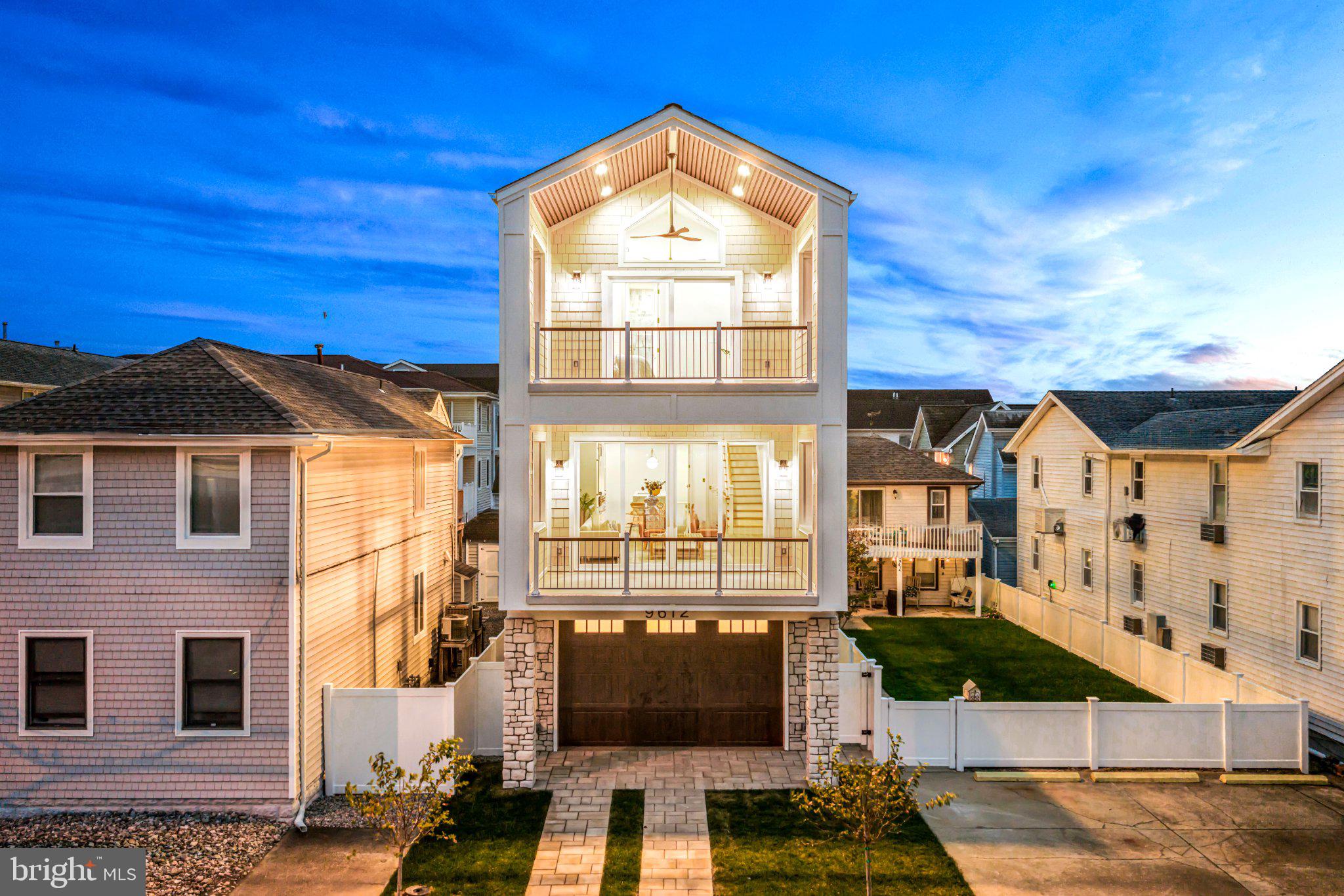 9612 MONMOUTH