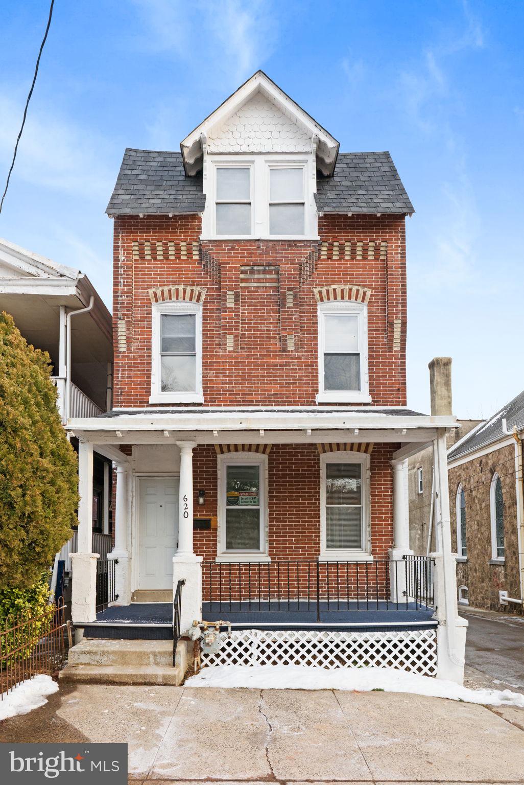 NORRISTOWN - Residential
