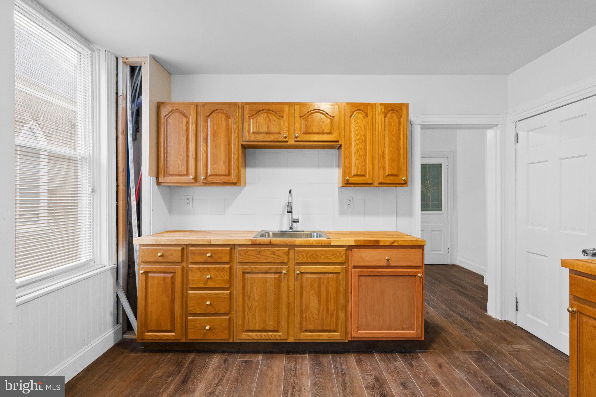 NORRISTOWN - Residential