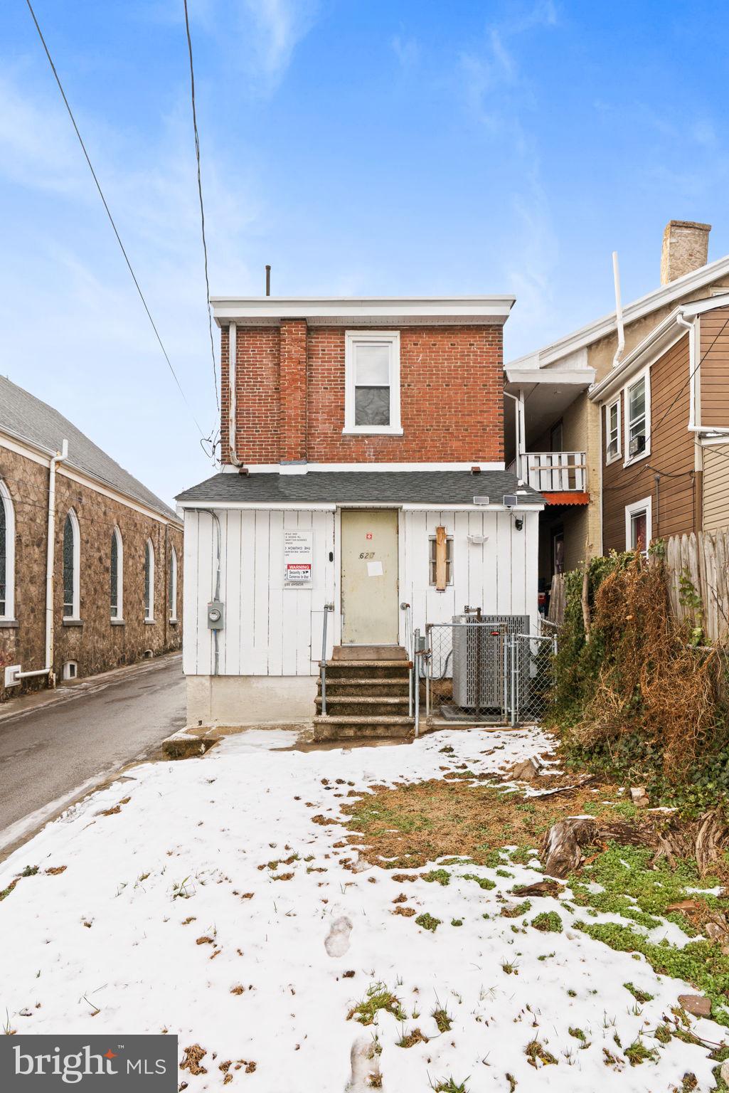 NORRISTOWN - Residential