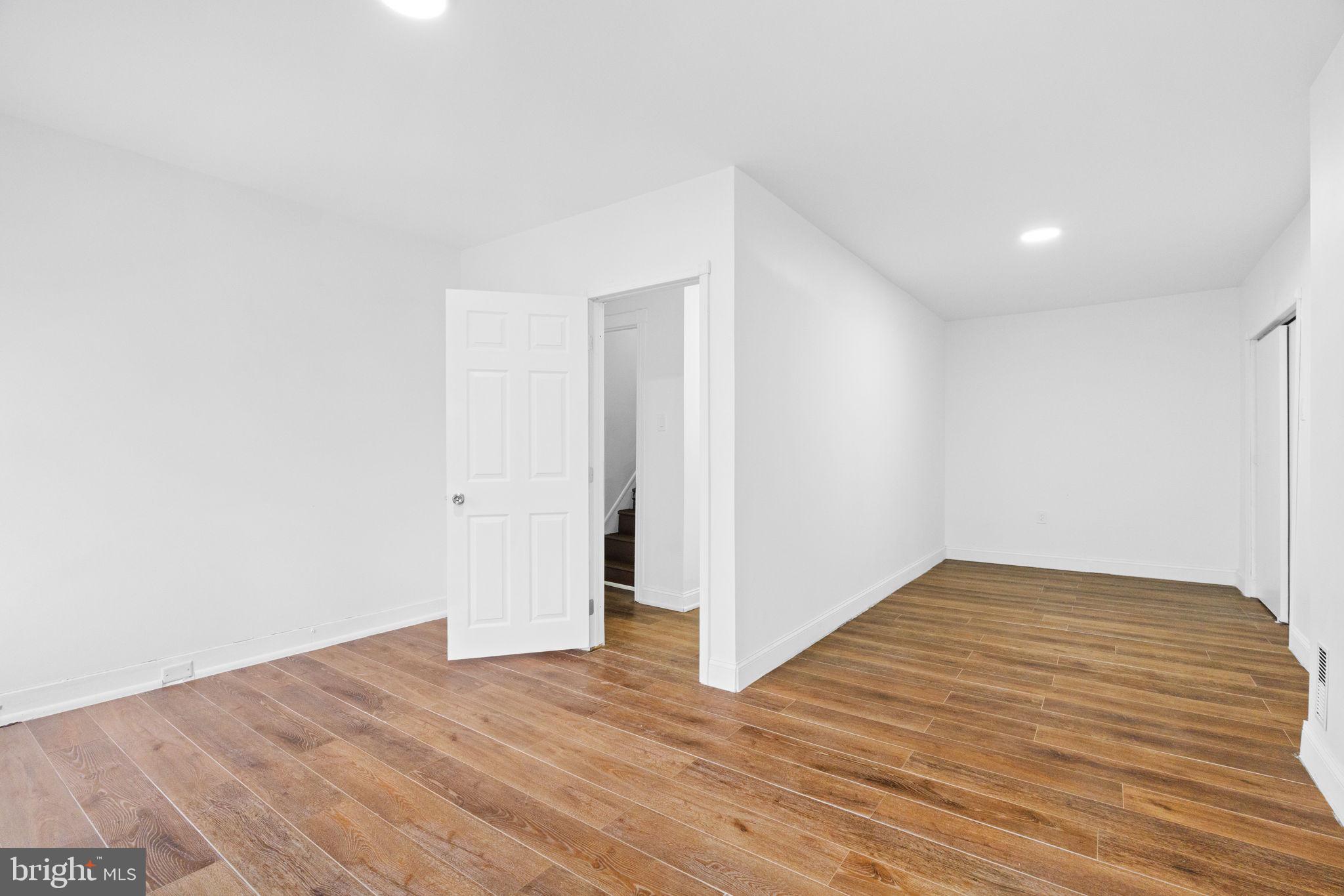 NORRISTOWN - Residential