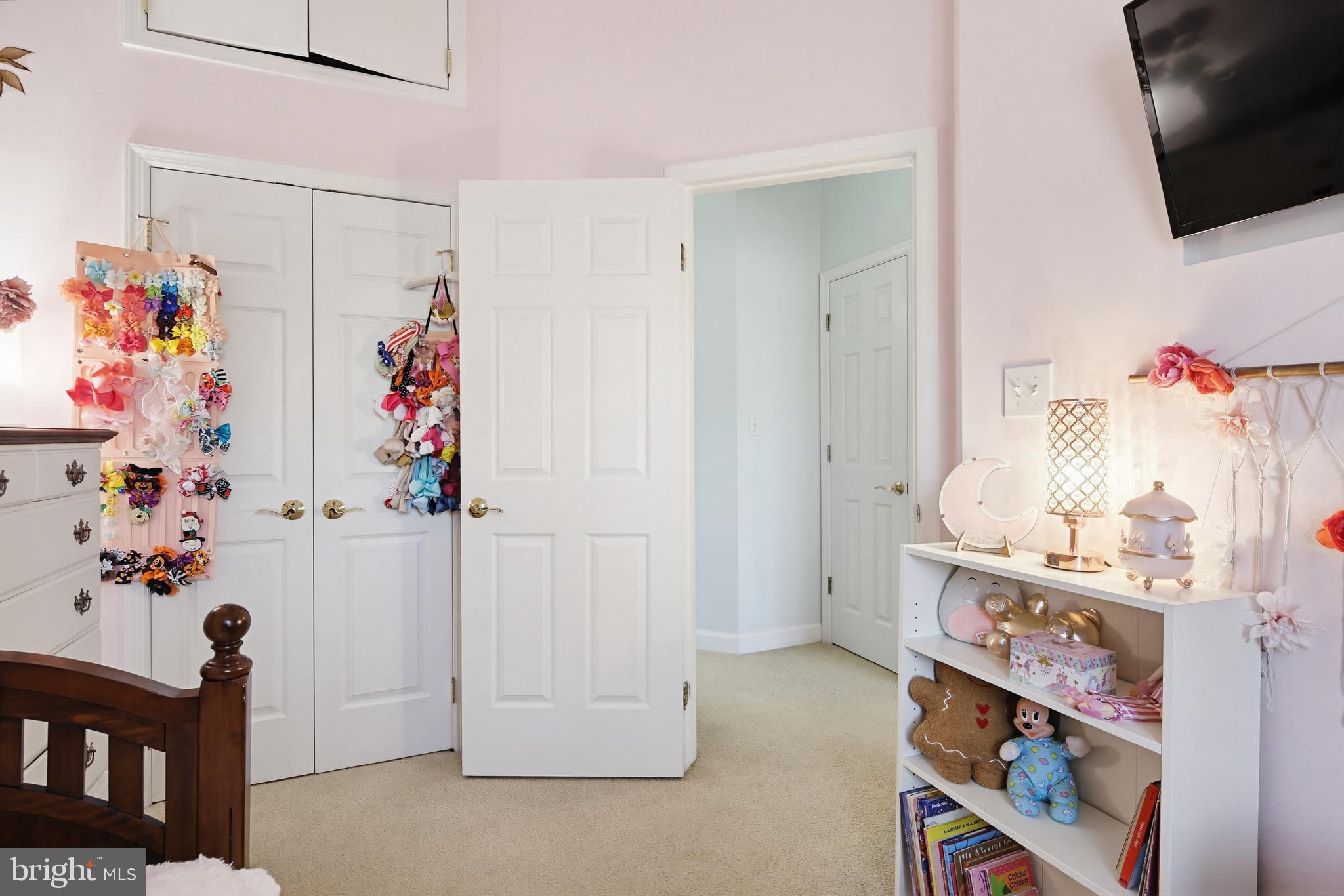 CHESTNUT HILL COVE - Residential