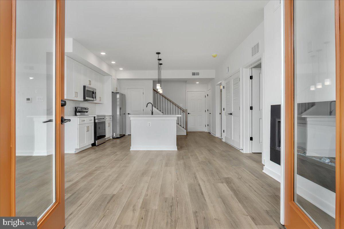 GAMBRILL GLENN - Residential