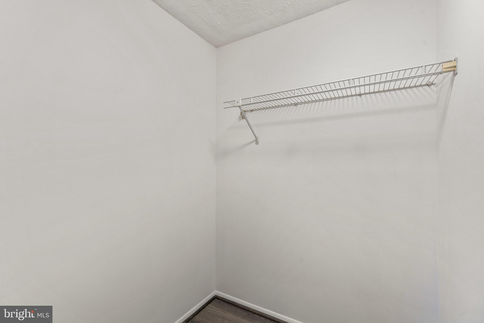 KNOLLS AT NORTH LAKE CONDOMINIUM - Residential