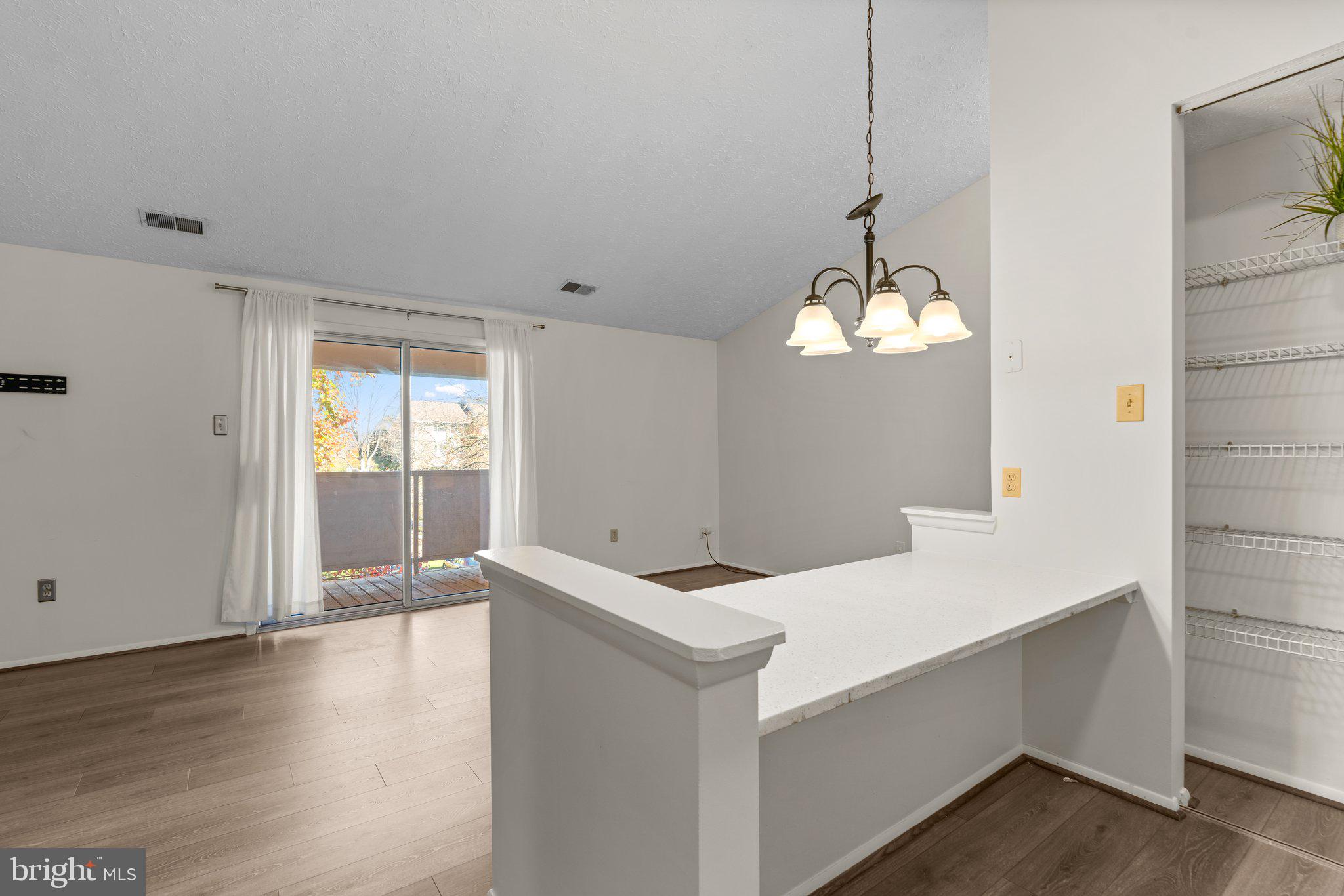 KNOLLS AT NORTH LAKE CONDOMINIUM - Residential